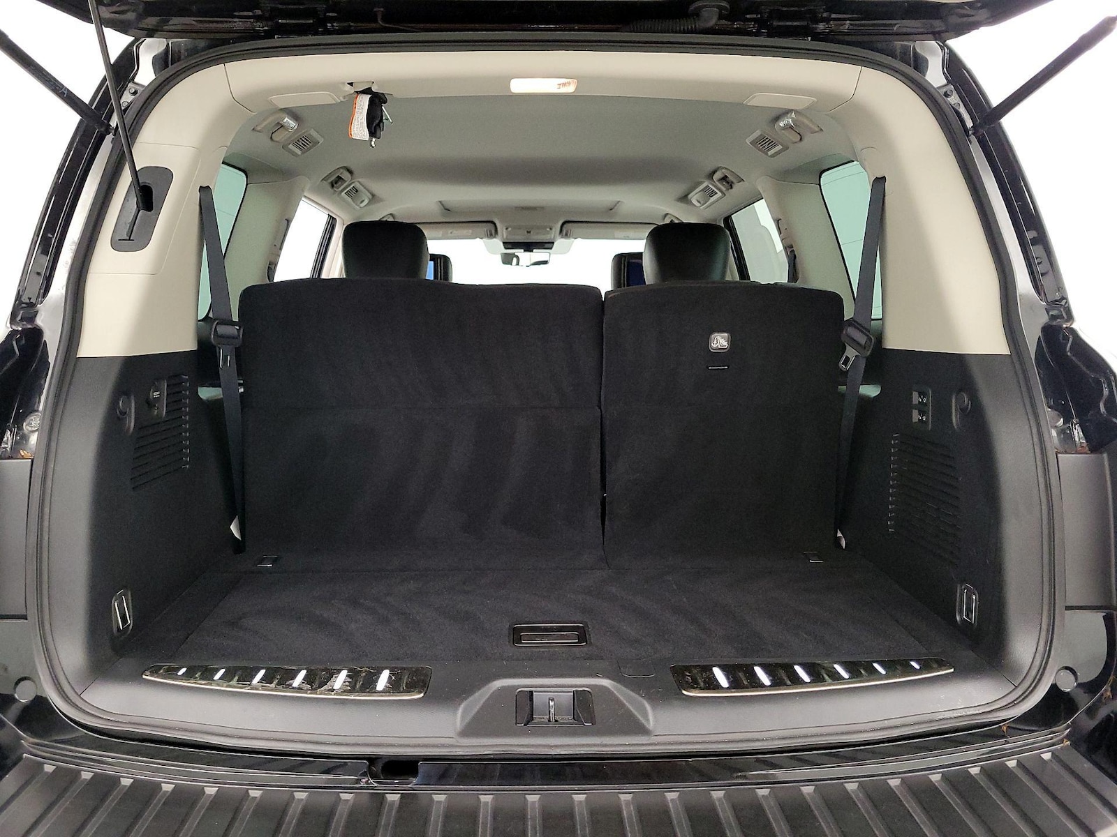 2023 Nissan Armada Platinum - Photo 23