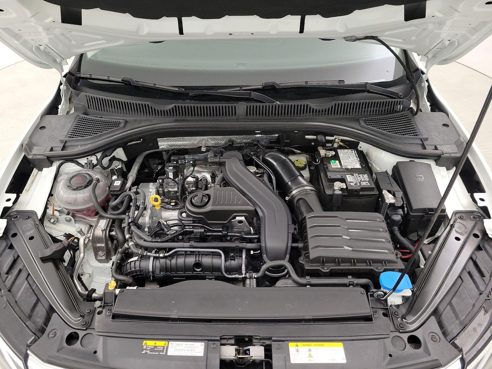 2022 Volkswagen Jetta SE - Photo 22