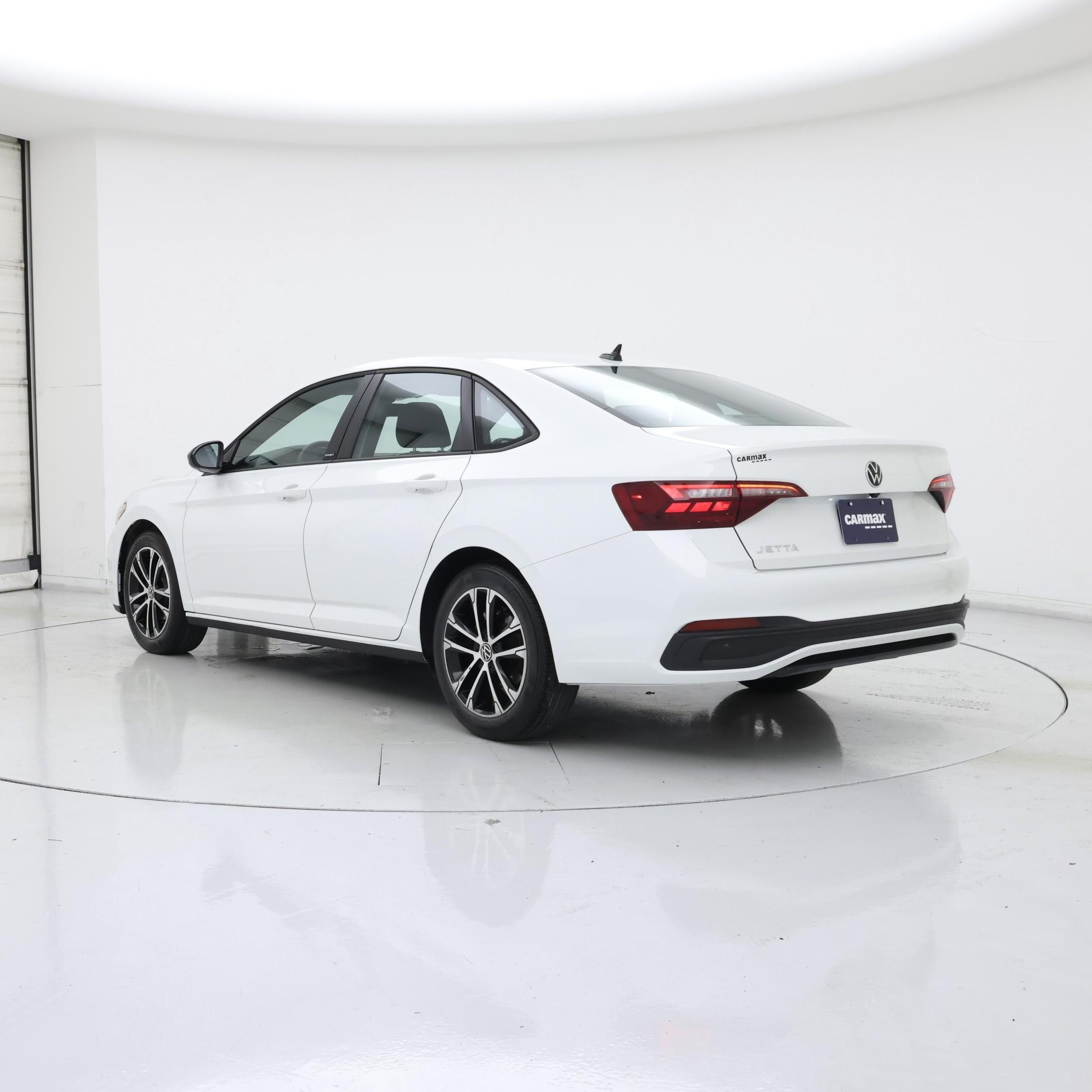 Thumbnail: 2024 Volkswagen Jetta - 2
