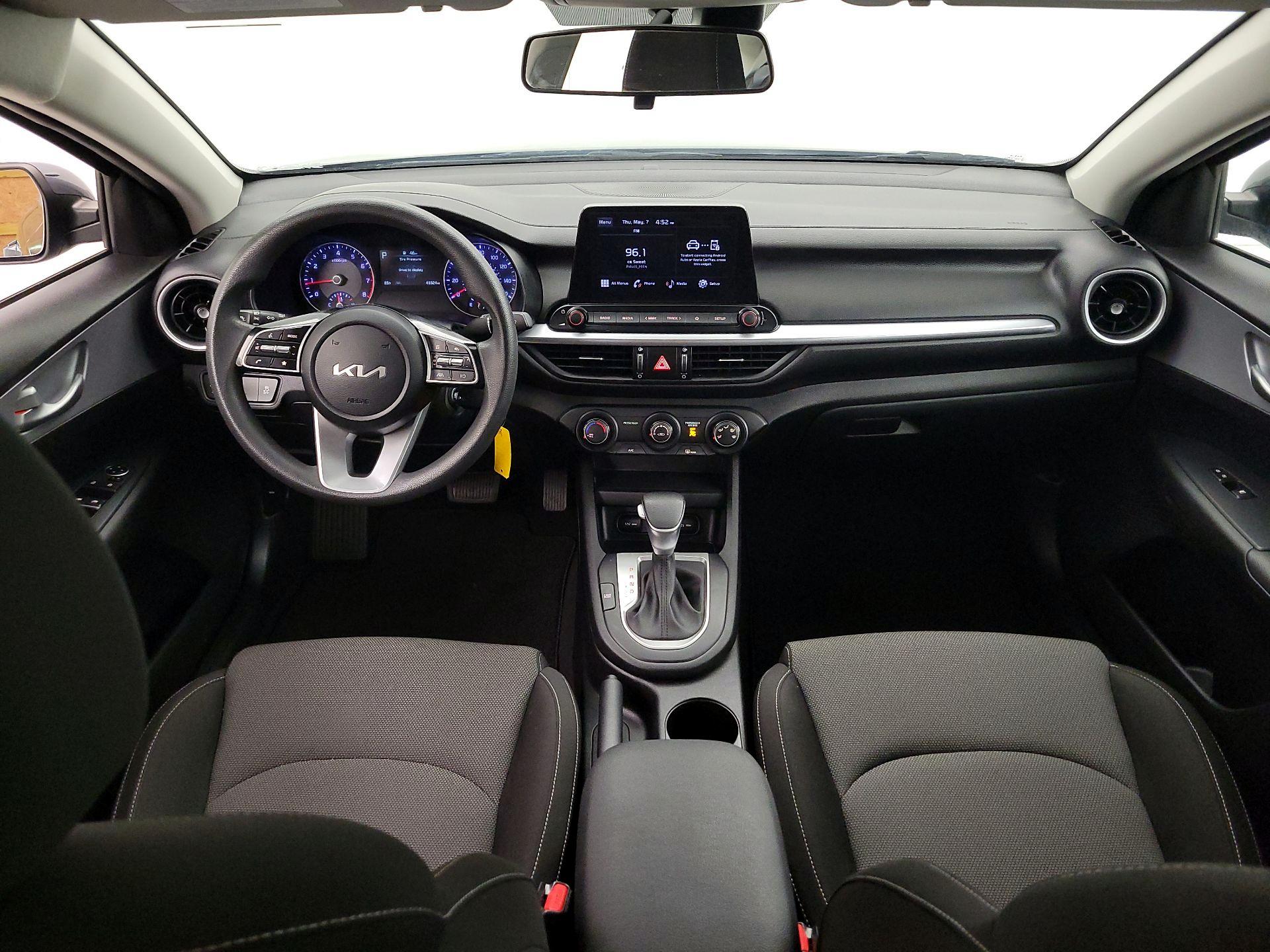 Thumbnail: 2023 Kia Forte - 9