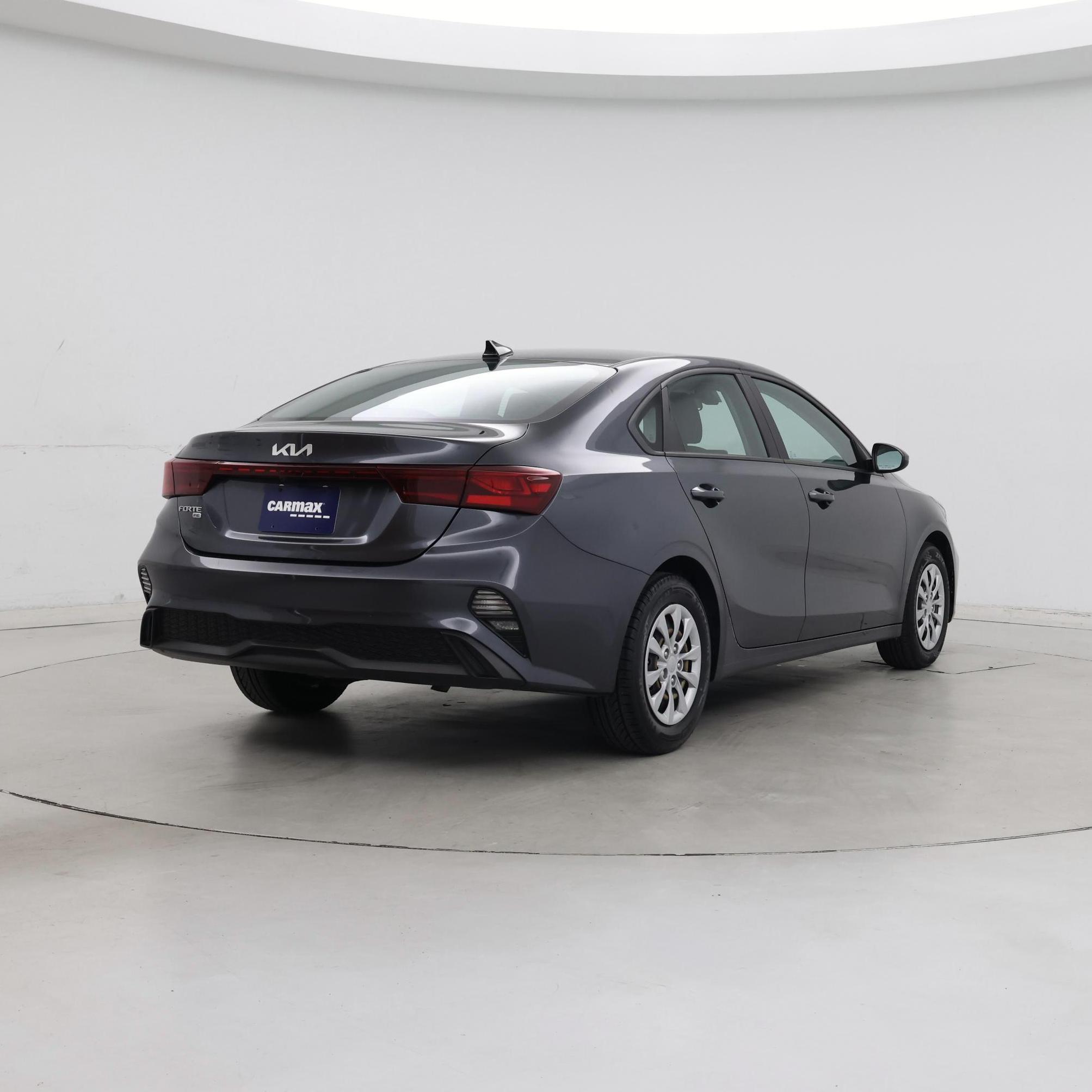 Thumbnail: 2023 Kia Forte - 8