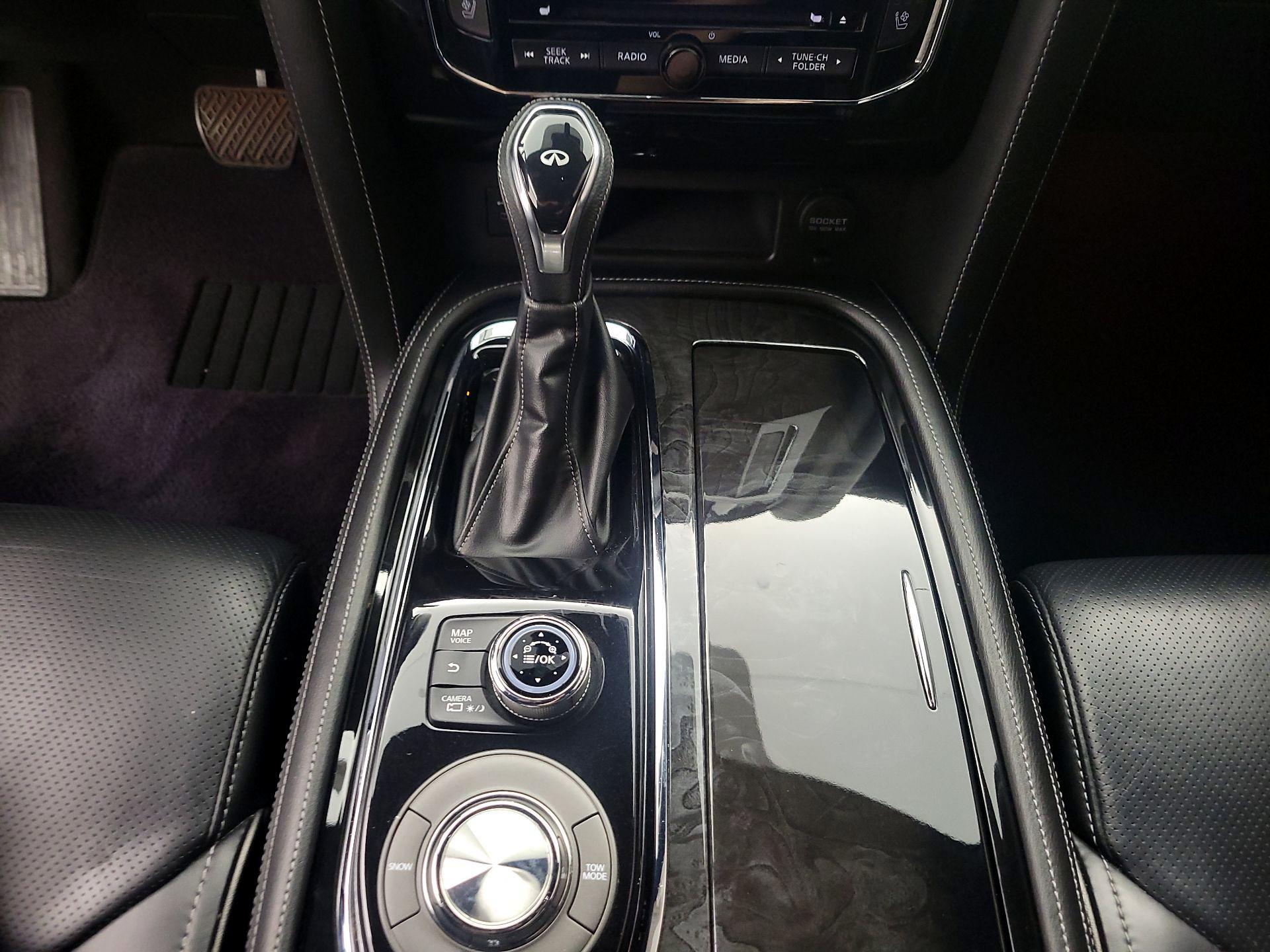 Thumbnail: 2021 INFINITI QX80 - 17
