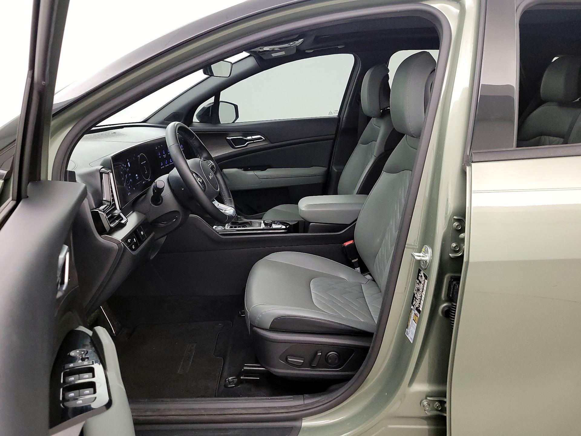 Thumbnail: 2023 Kia Sportage - 11