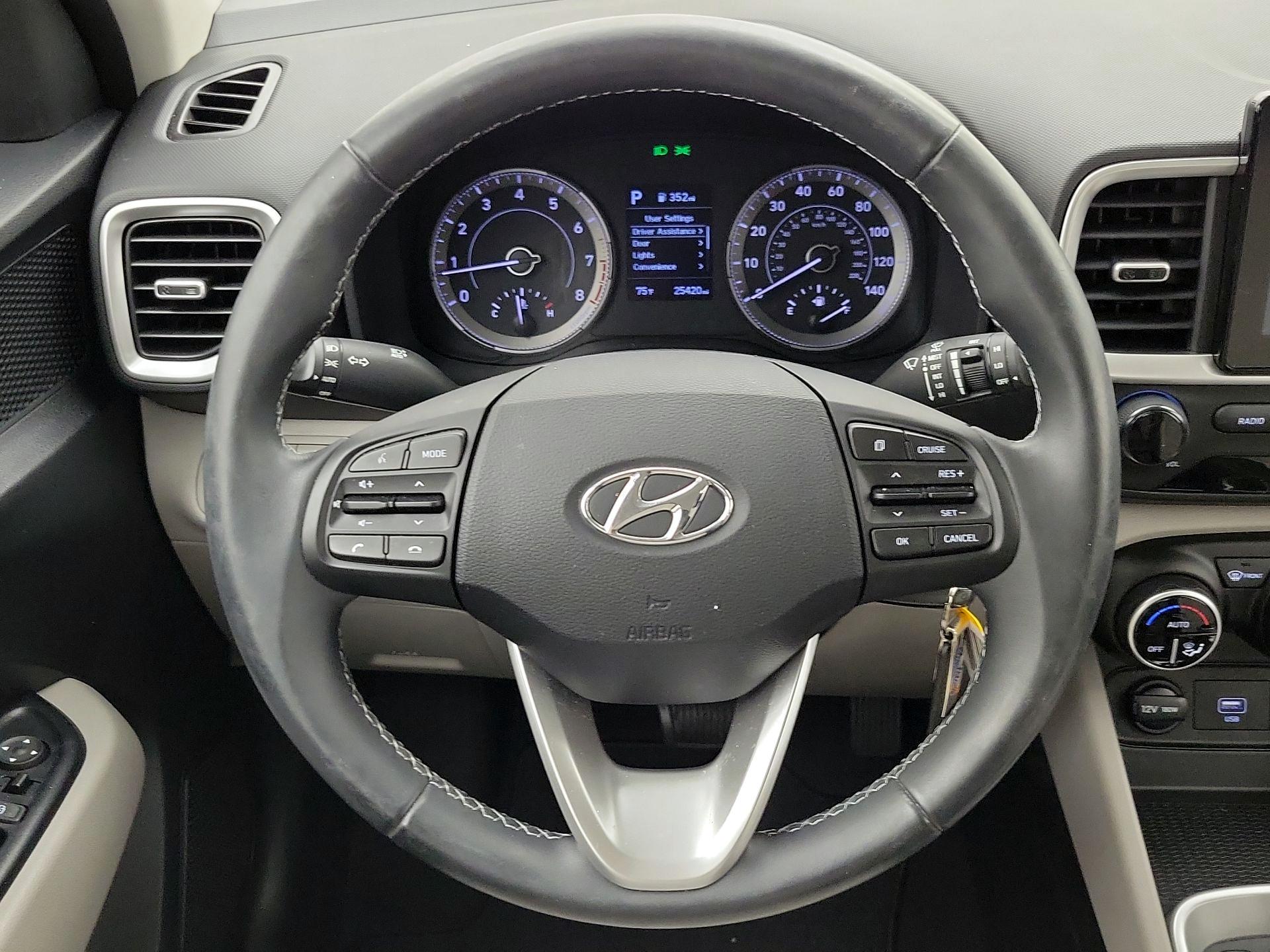 Thumbnail: 2021 Hyundai Venue - 10