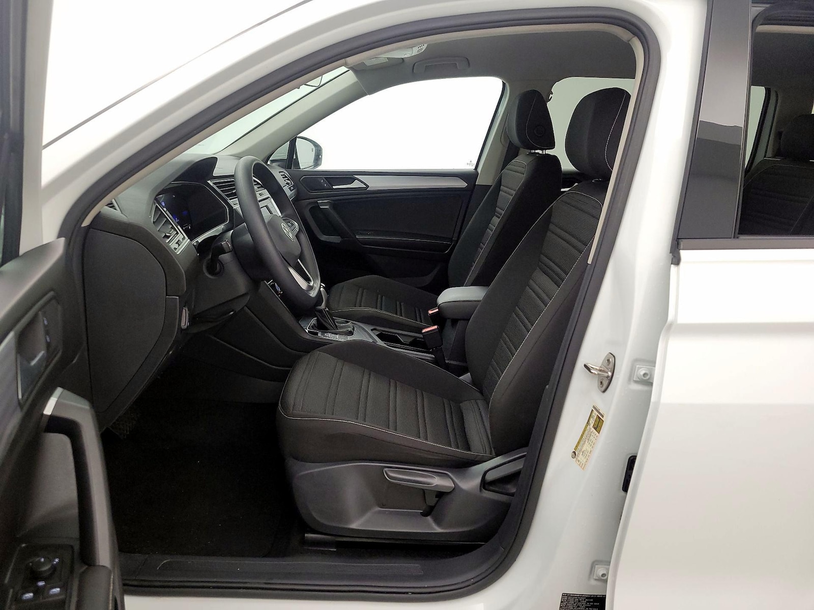 2023 Volkswagen Tiguan S - Photo 12
