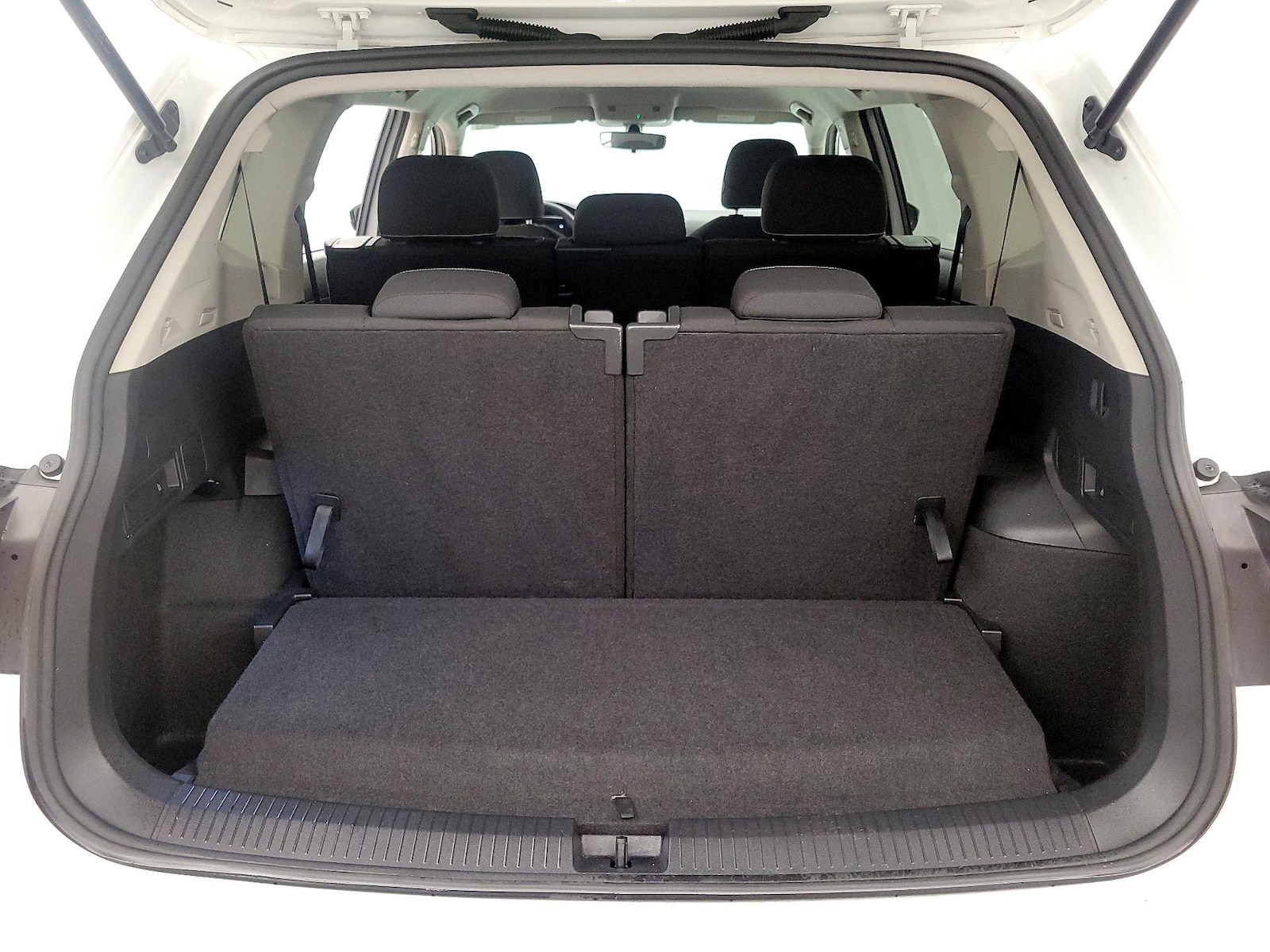 2023 Volkswagen Tiguan S - Photo 22