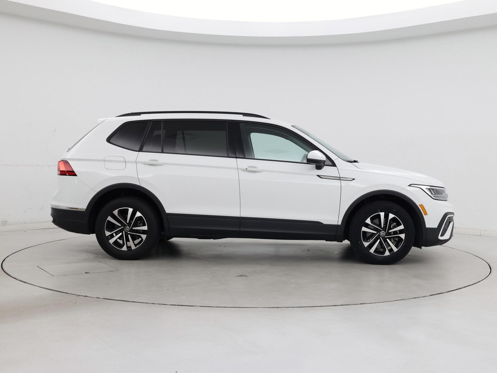 2023 Volkswagen Tiguan S - Photo 8