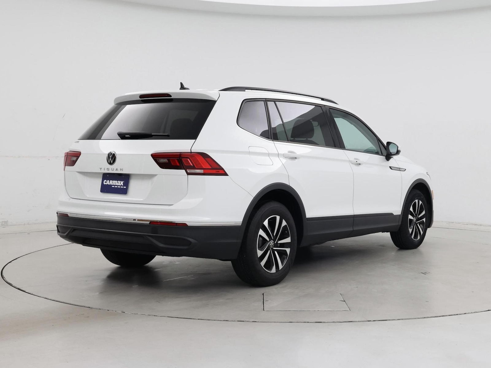2023 Volkswagen Tiguan S - Photo 9