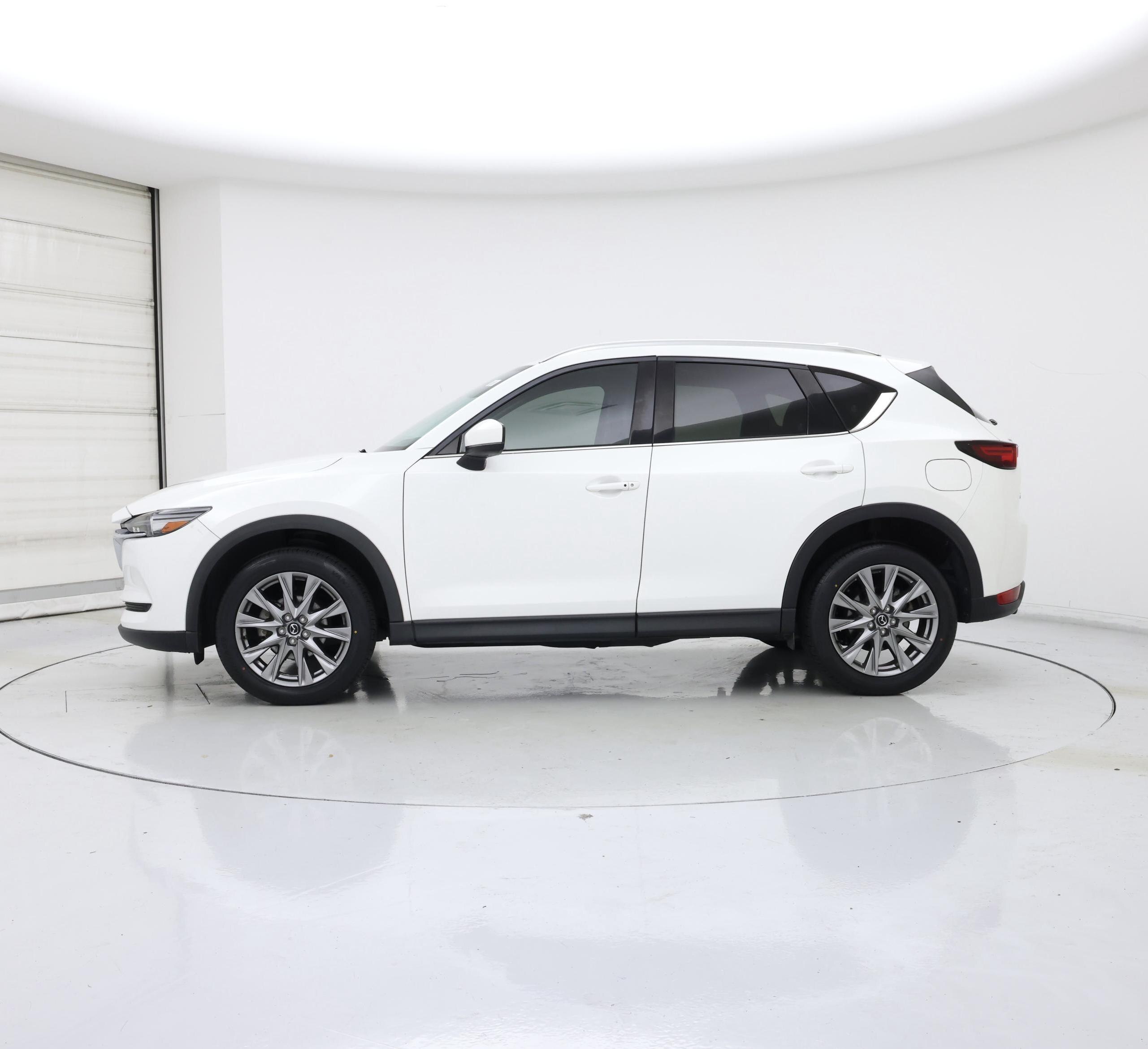 Thumbnail: 2021 Mazda CX-5 - 3