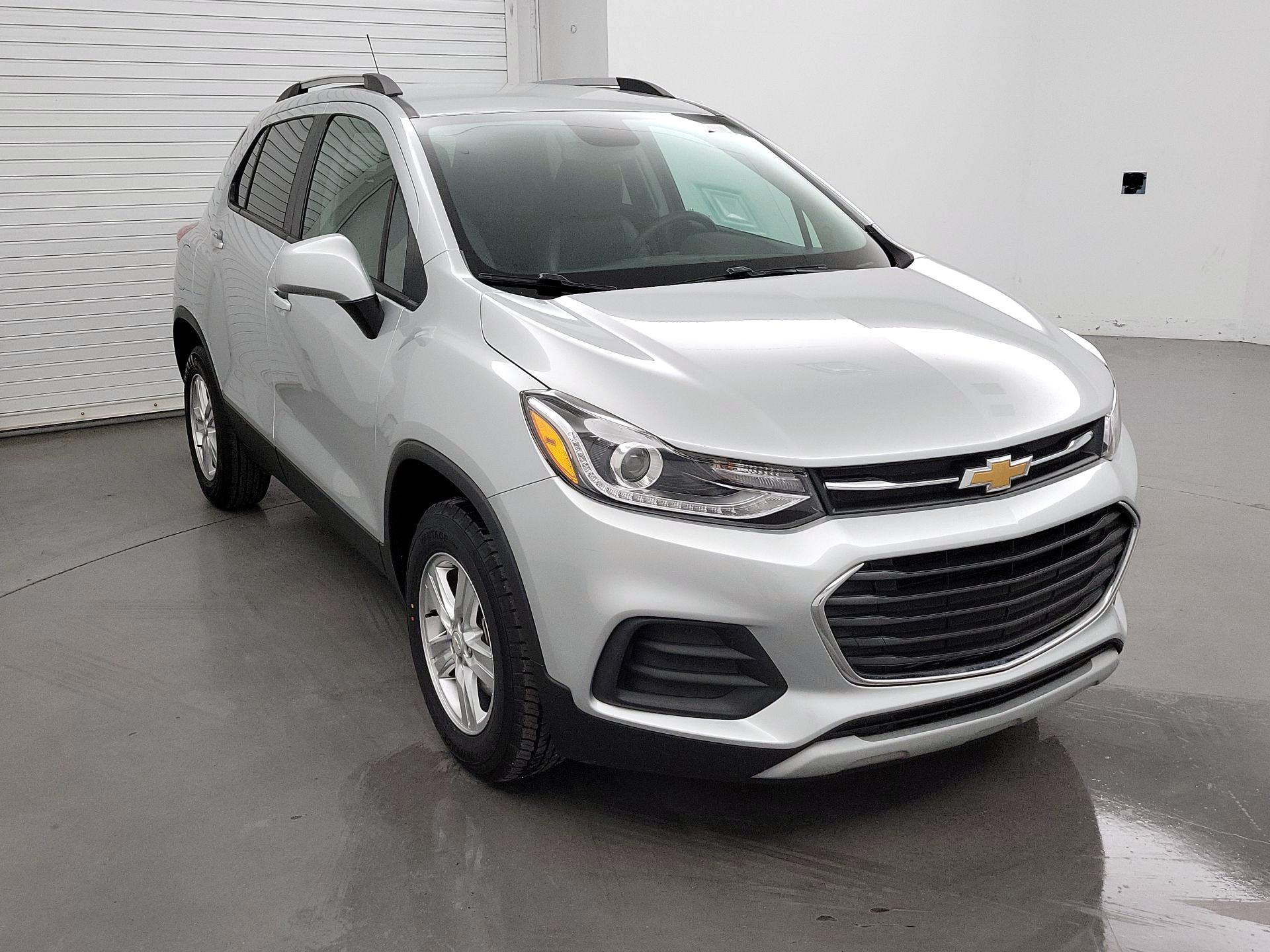 Thumbnail: 2022 Chevrolet Trax - 1