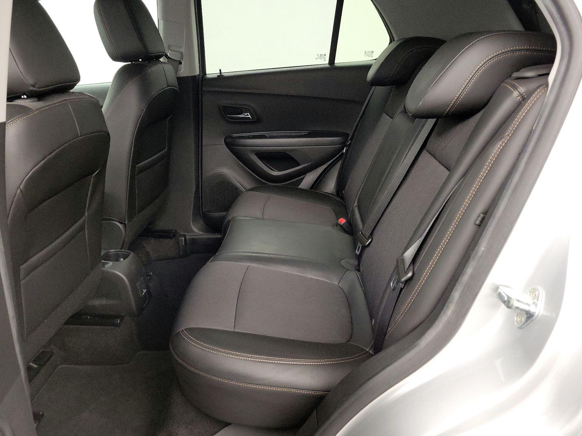 Thumbnail: 2022 Chevrolet Trax - 17