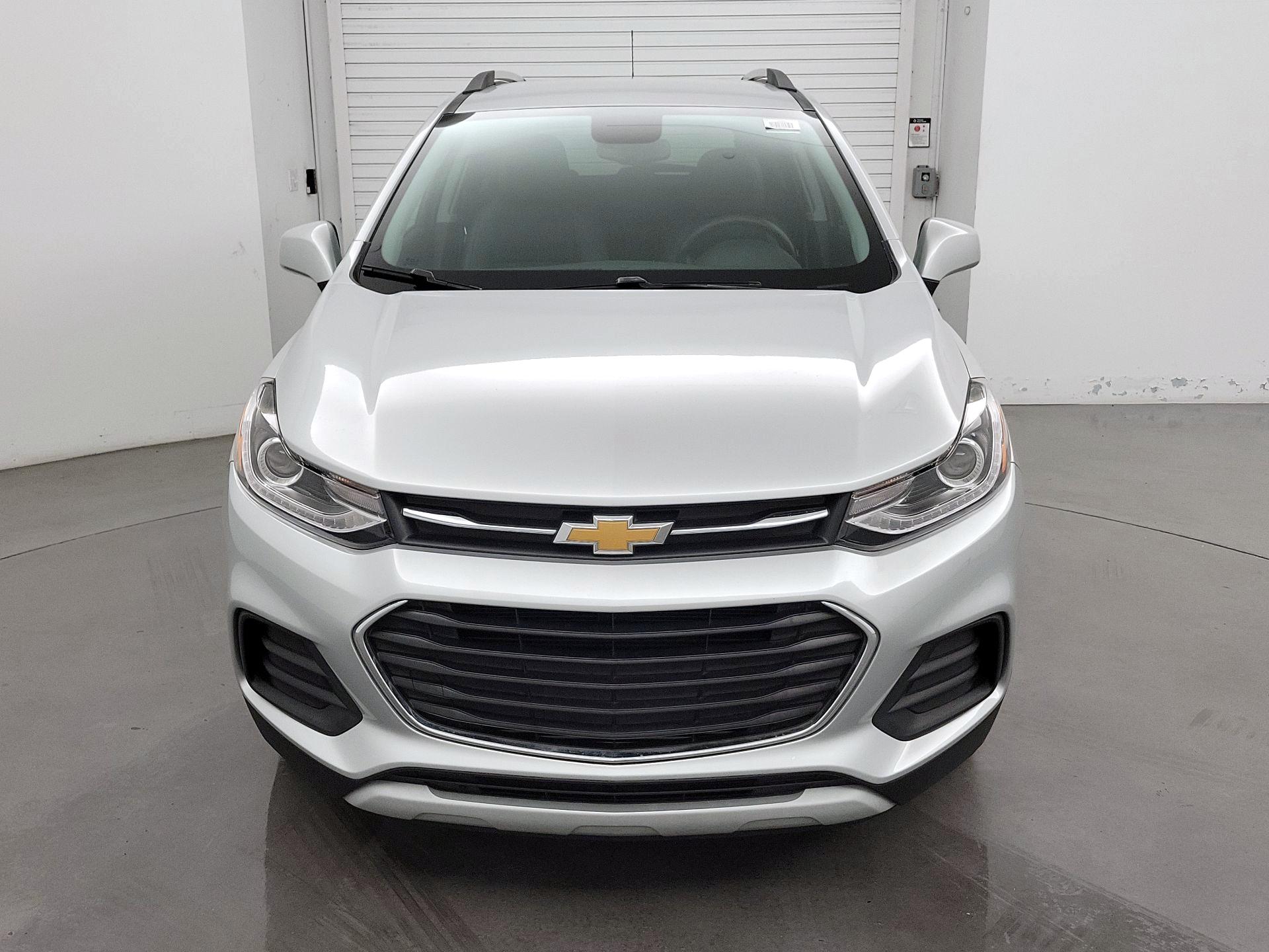 Thumbnail: 2022 Chevrolet Trax - 2