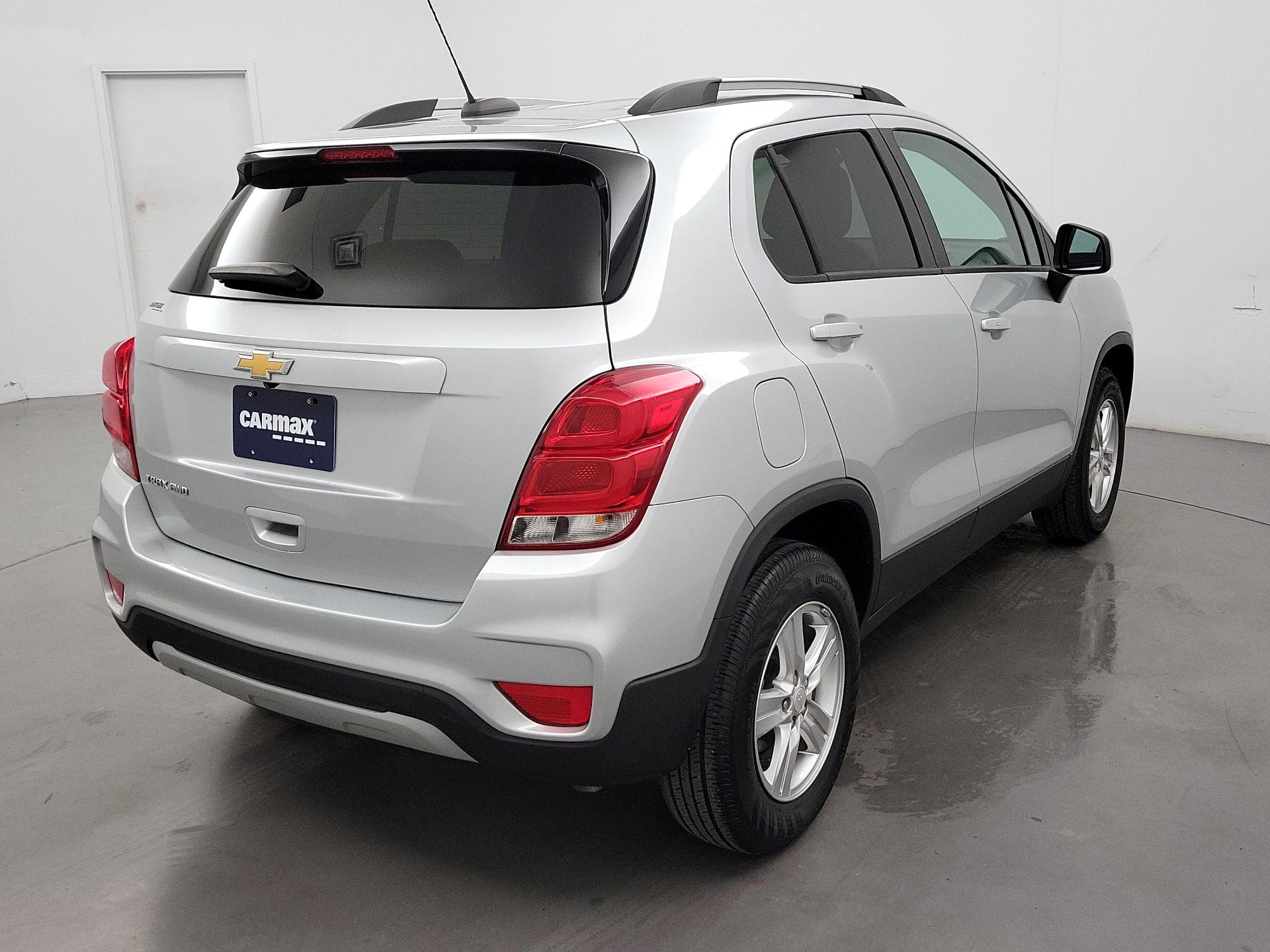 Thumbnail: 2022 Chevrolet Trax - 5