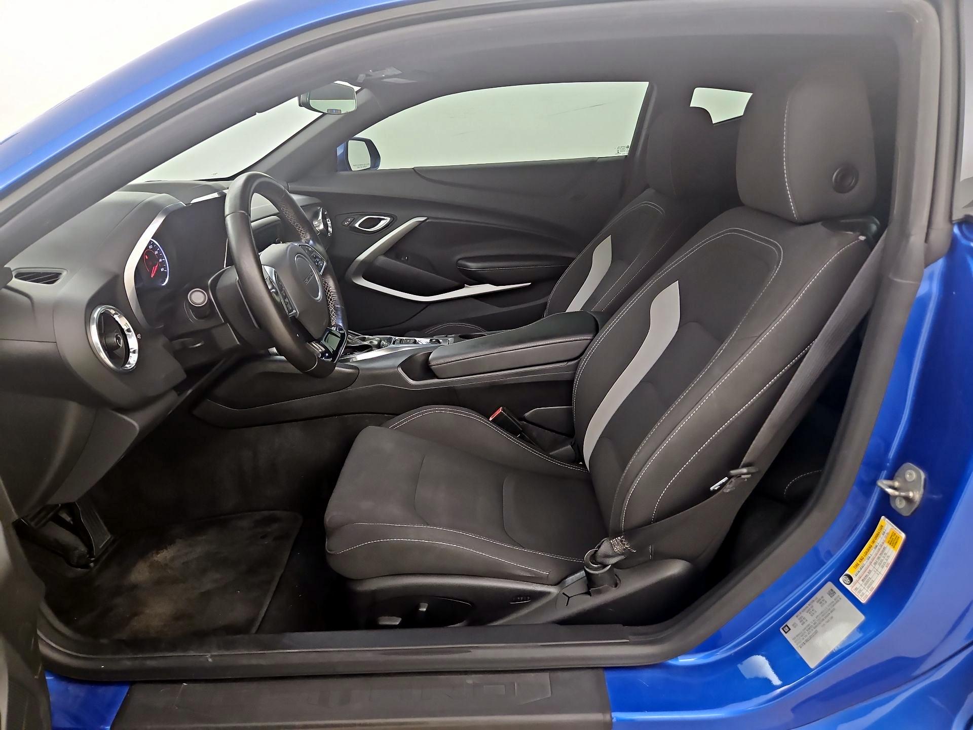 Thumbnail: 2018 Chevrolet Camaro - 9
