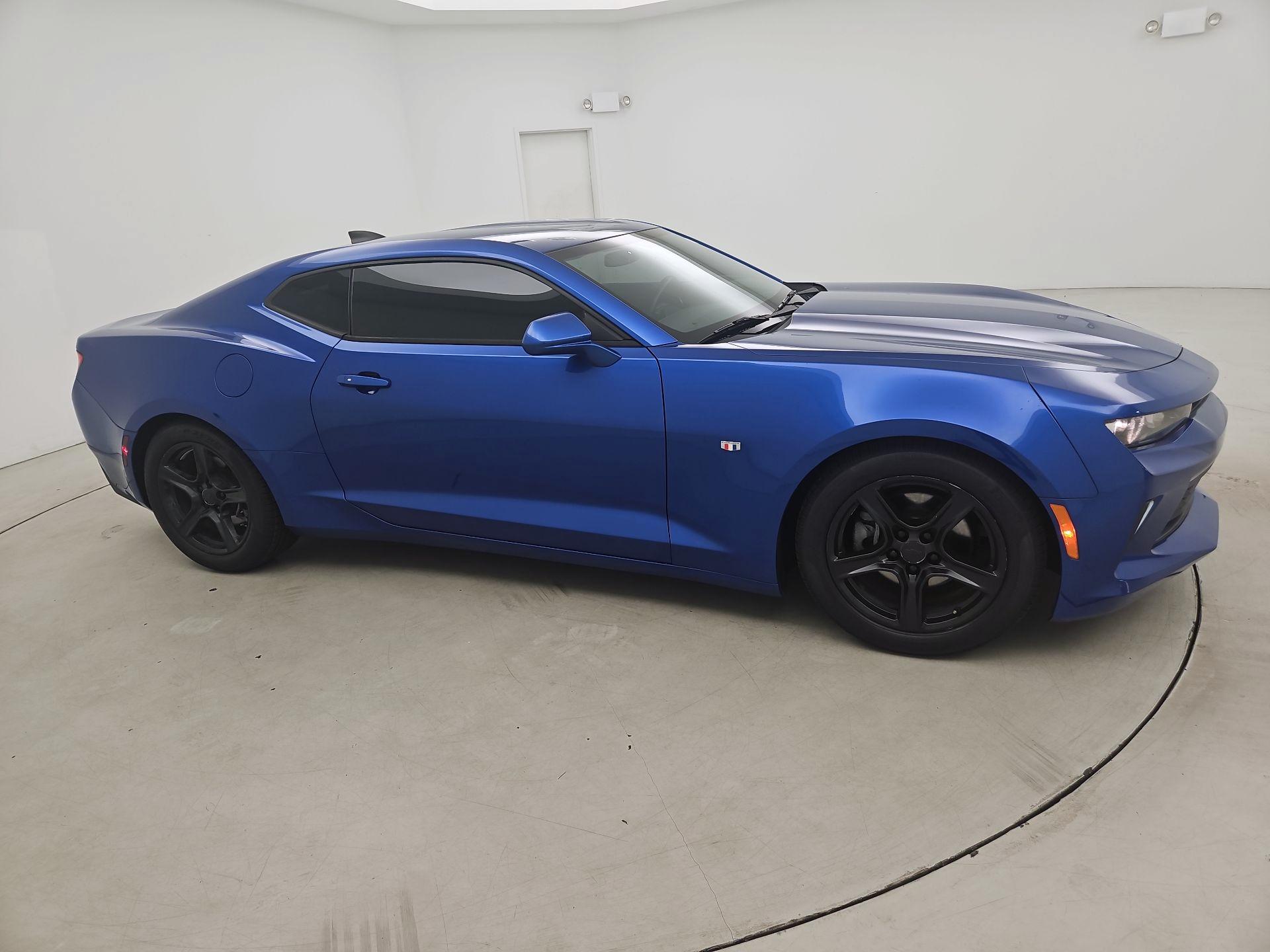 Thumbnail: 2018 Chevrolet Camaro - 4