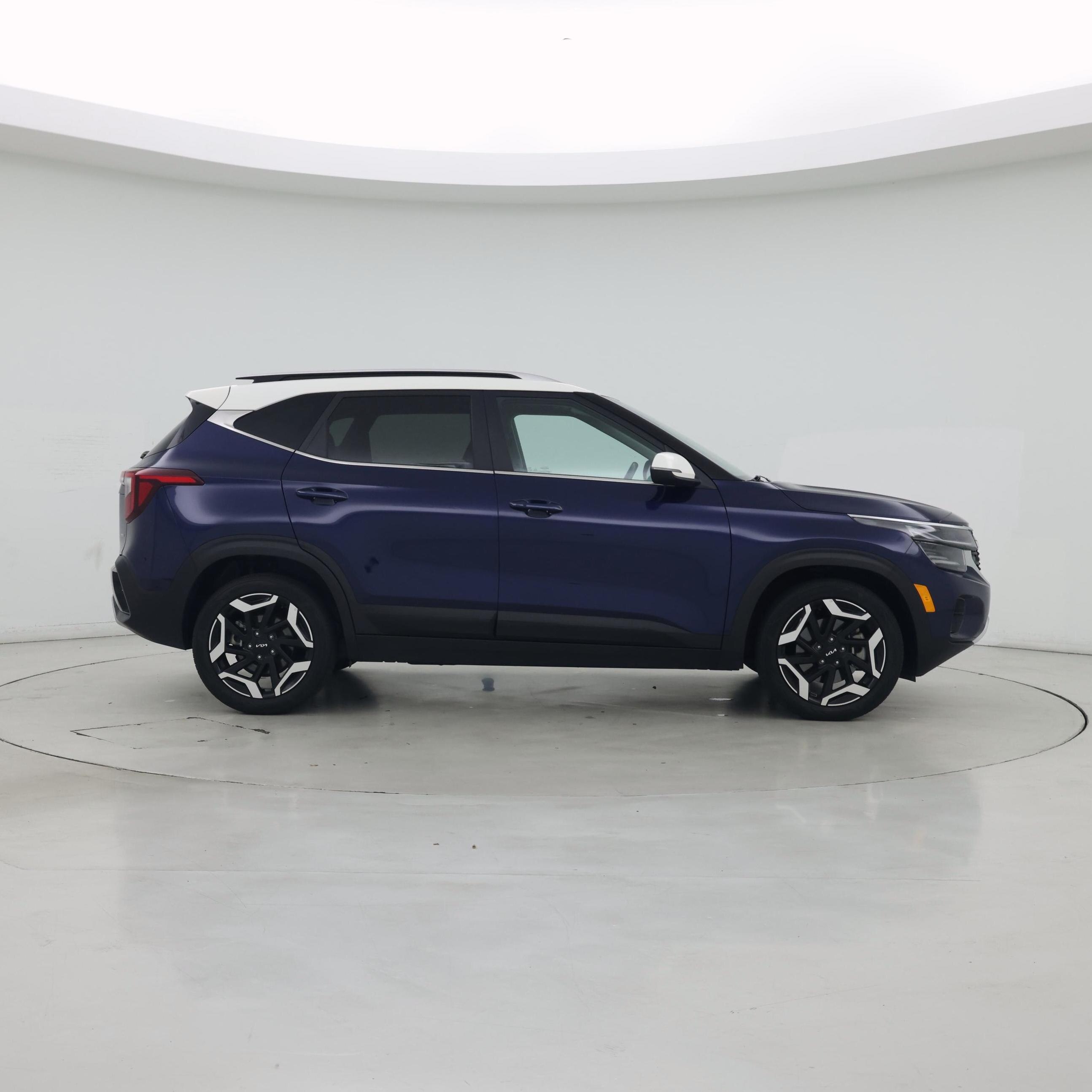 Thumbnail: 2024 Kia Seltos - 7