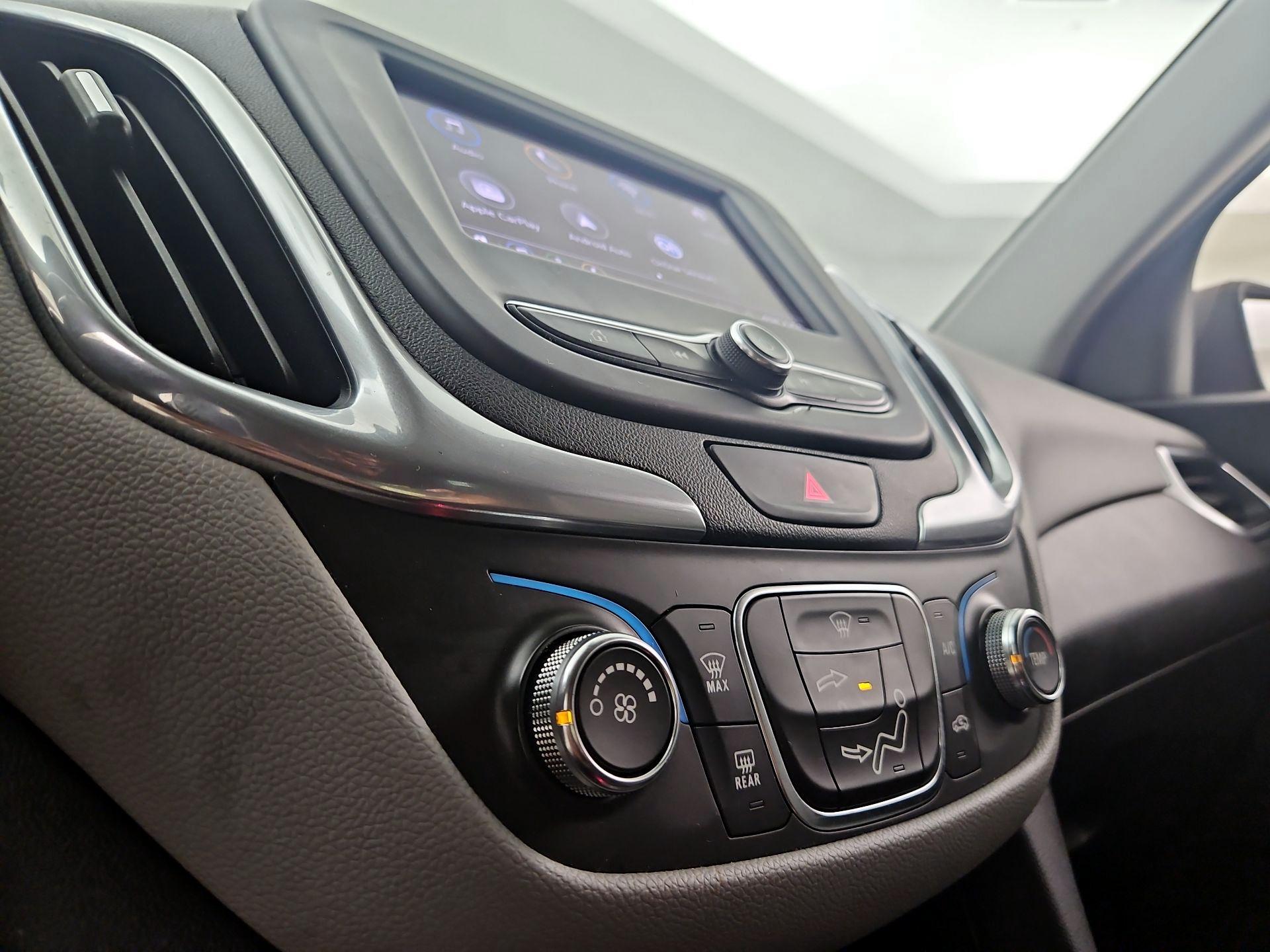 Thumbnail: 2020 Chevrolet Equinox - 16