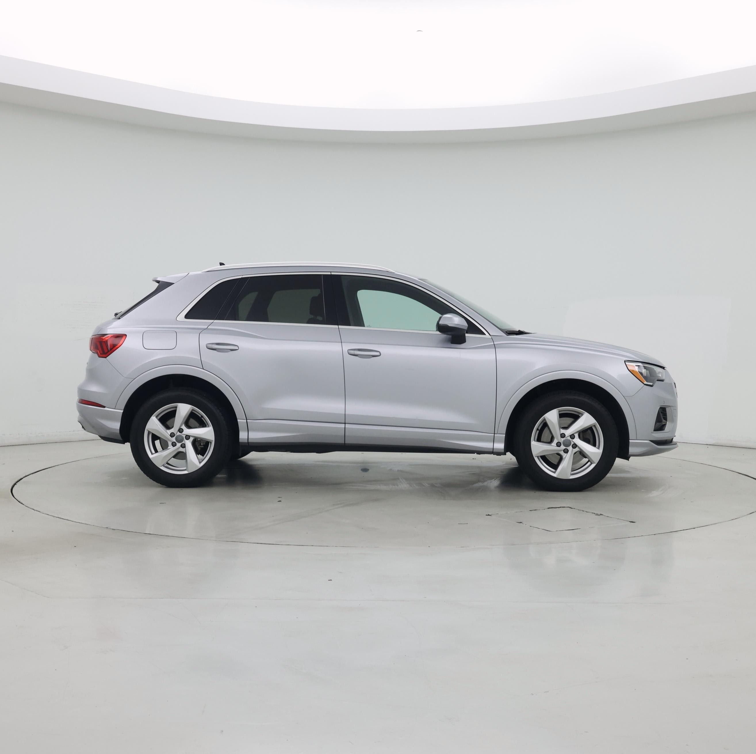 Thumbnail: 2020 Audi Q3 - 7