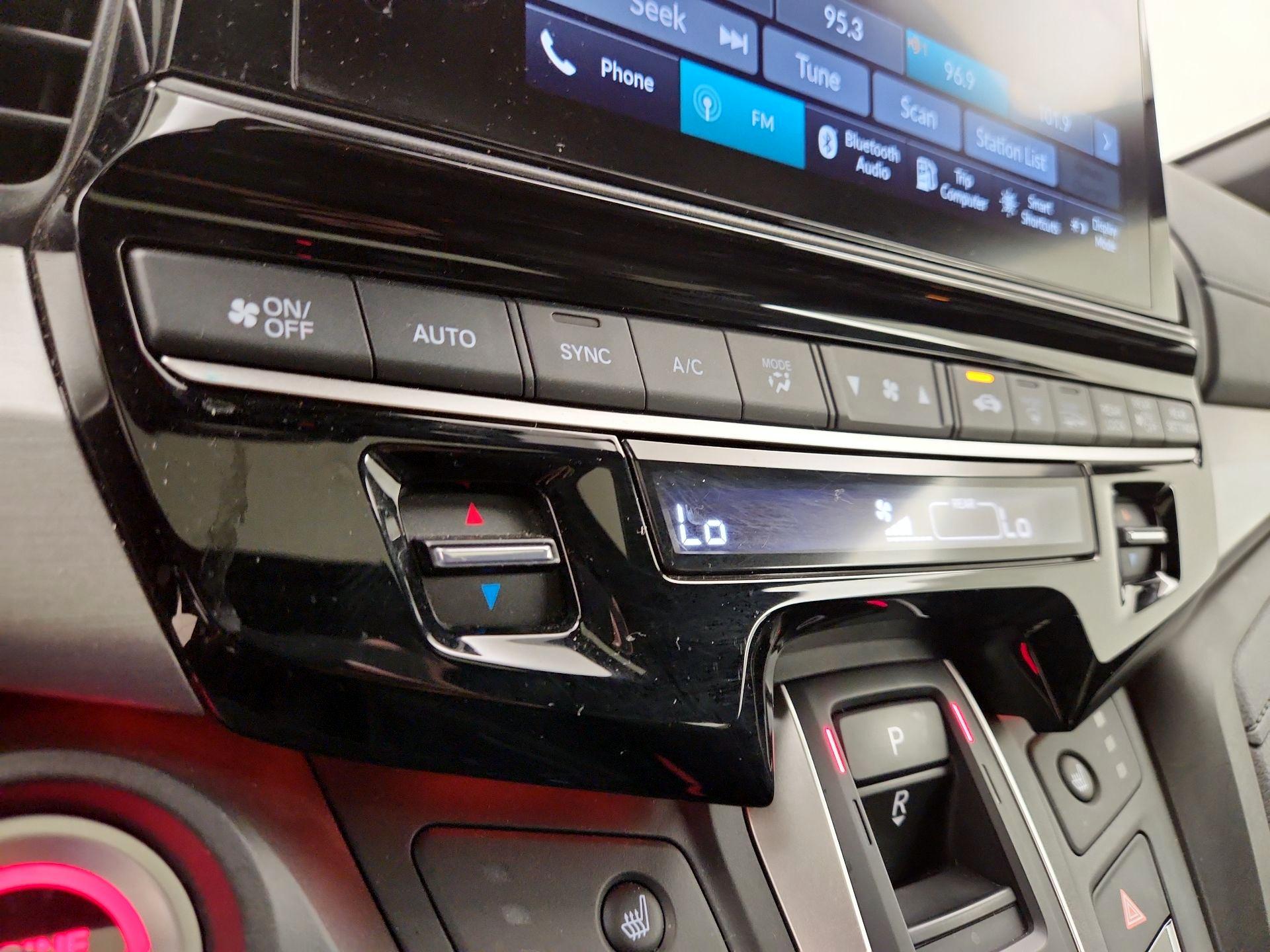 Thumbnail: 2025 Honda Odyssey - 16