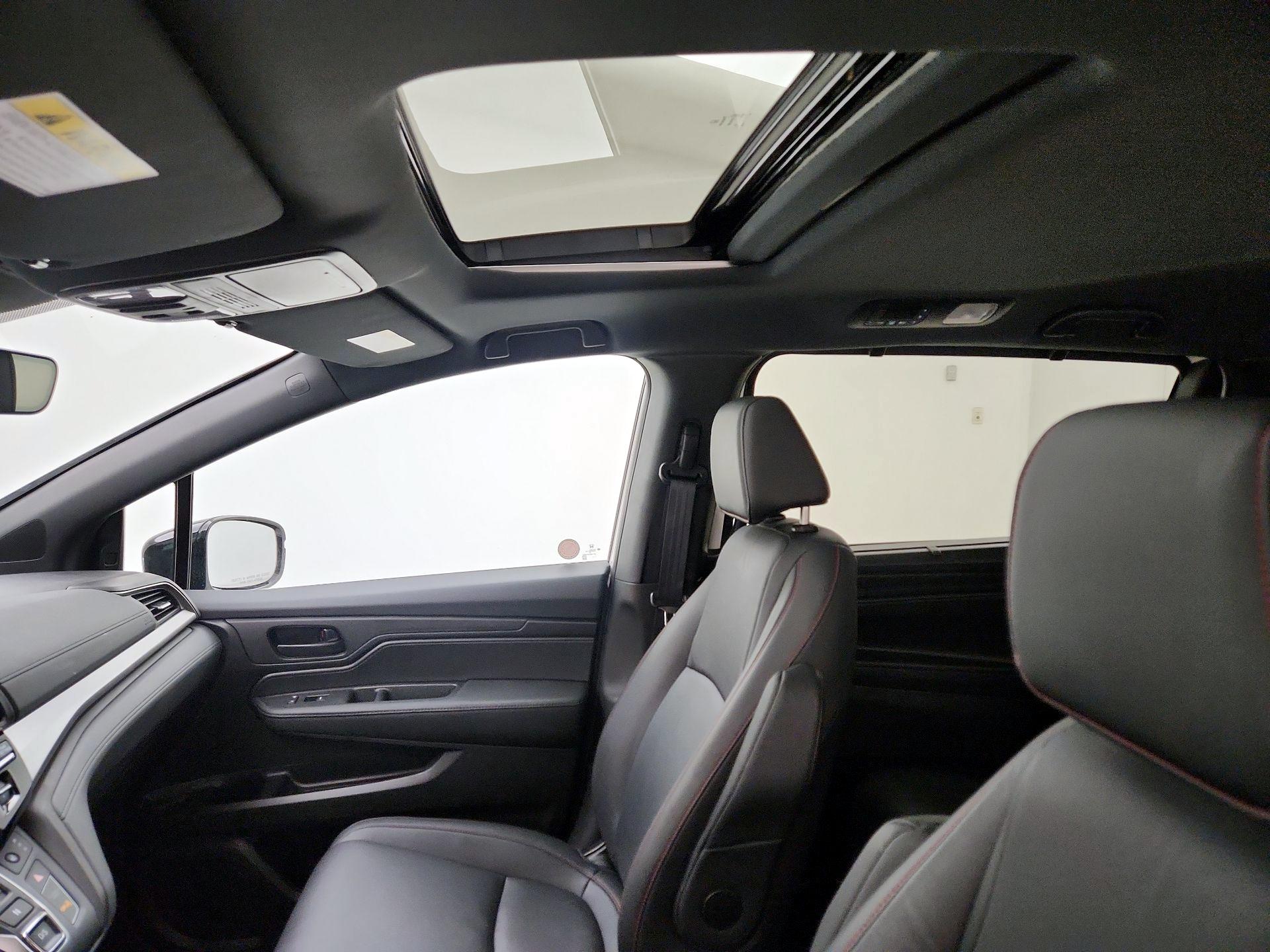 Thumbnail: 2025 Honda Odyssey - 19