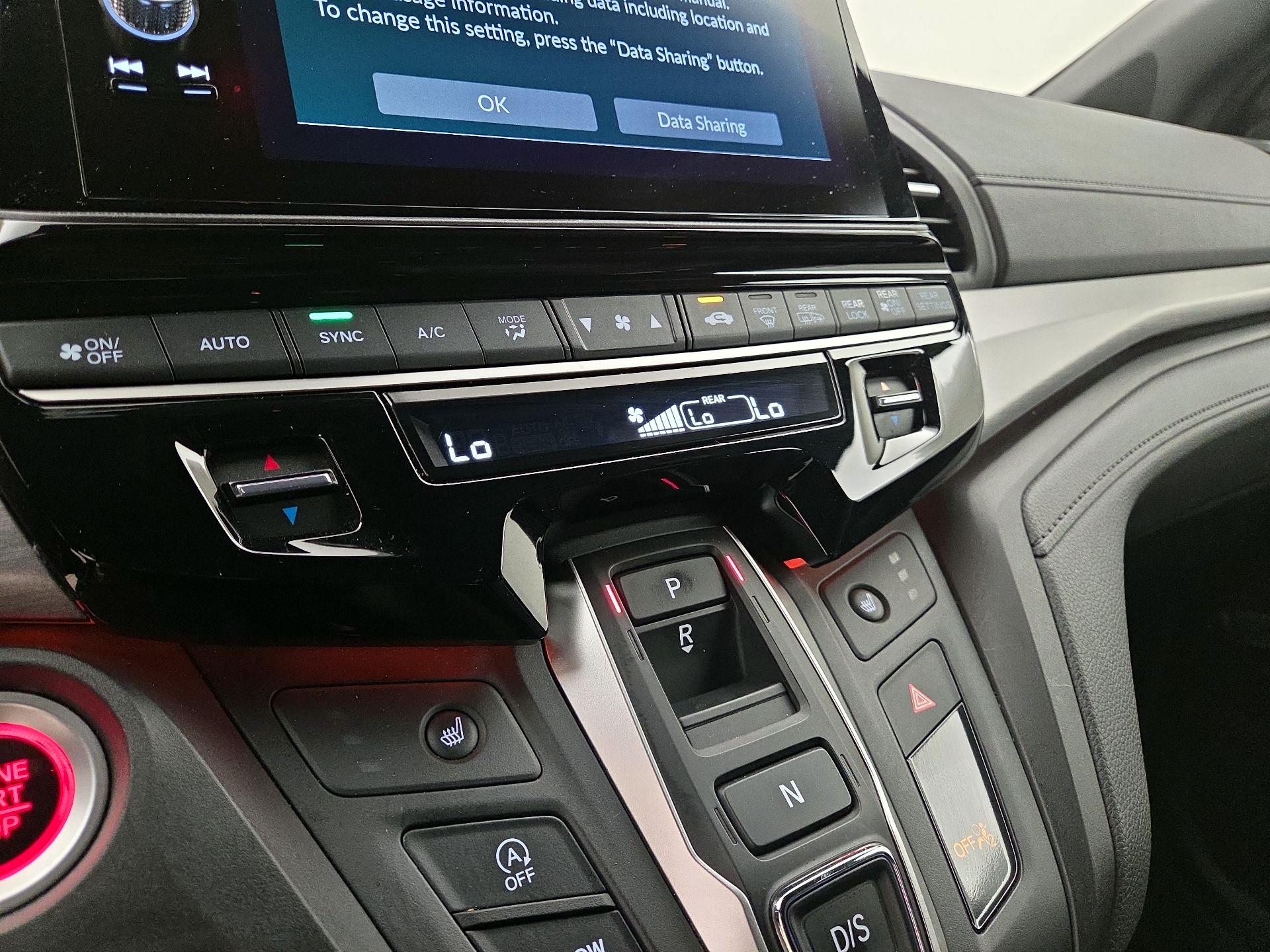 Thumbnail: 2025 Honda Odyssey - 16