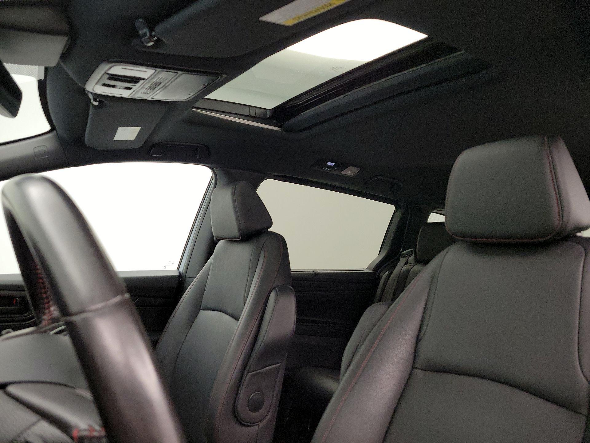 Thumbnail: 2025 Honda Odyssey - 17