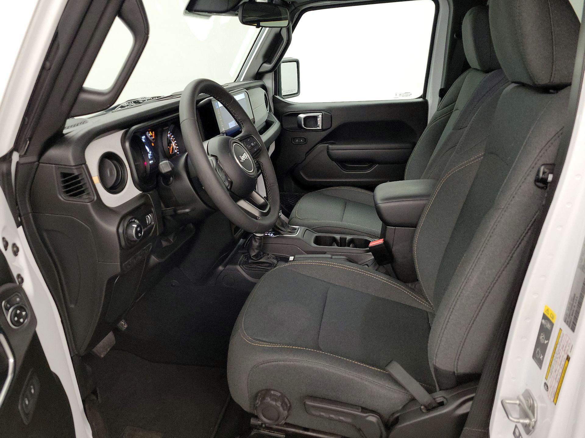Thumbnail: 2025 Jeep Gladiator - 11