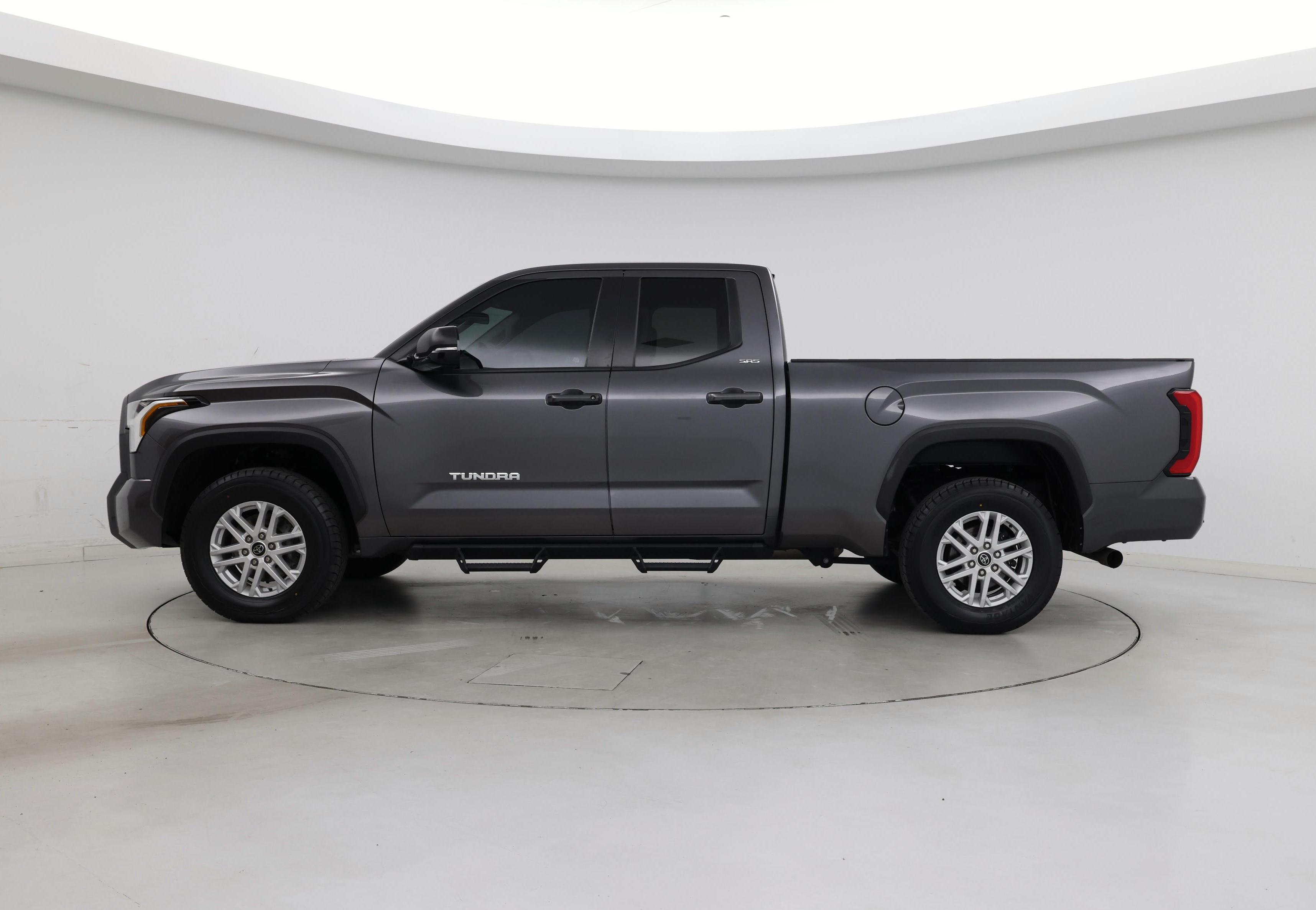 Thumbnail: 2024 Toyota Tundra - 3
