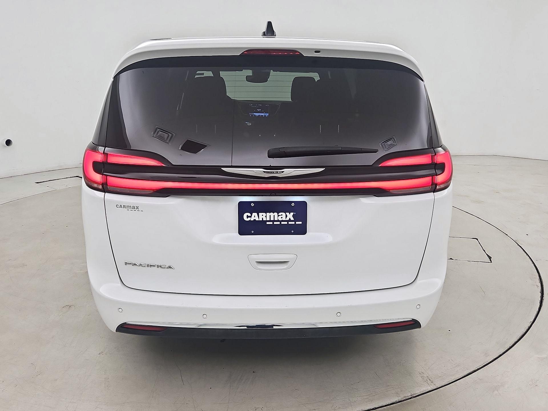 Thumbnail: 2025 Chrysler Pacifica - 6