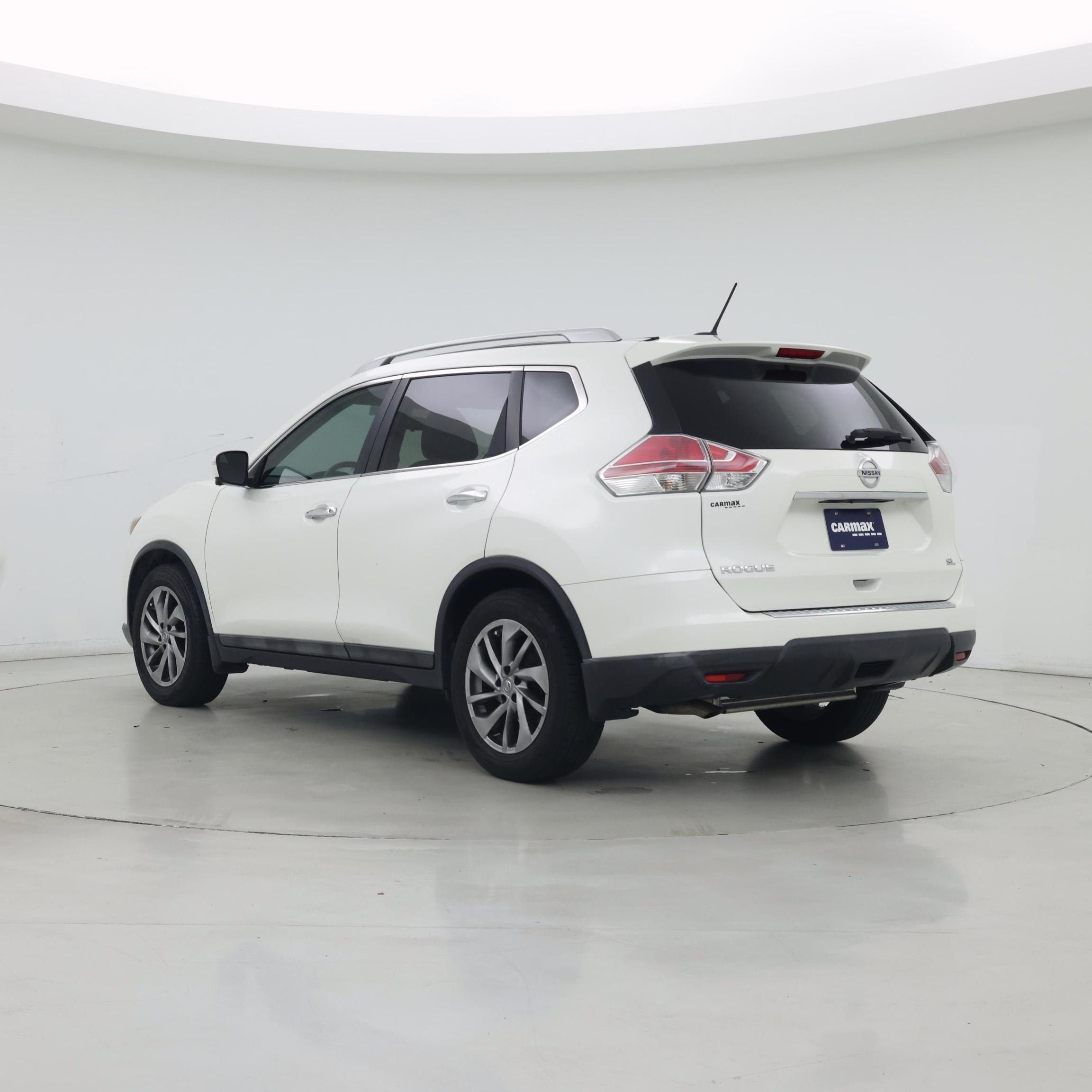 Thumbnail: 2015 Nissan Rogue - 2