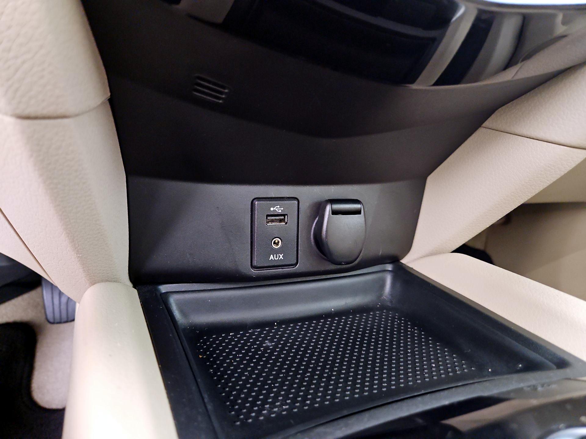 Thumbnail: 2015 Nissan Rogue - 19