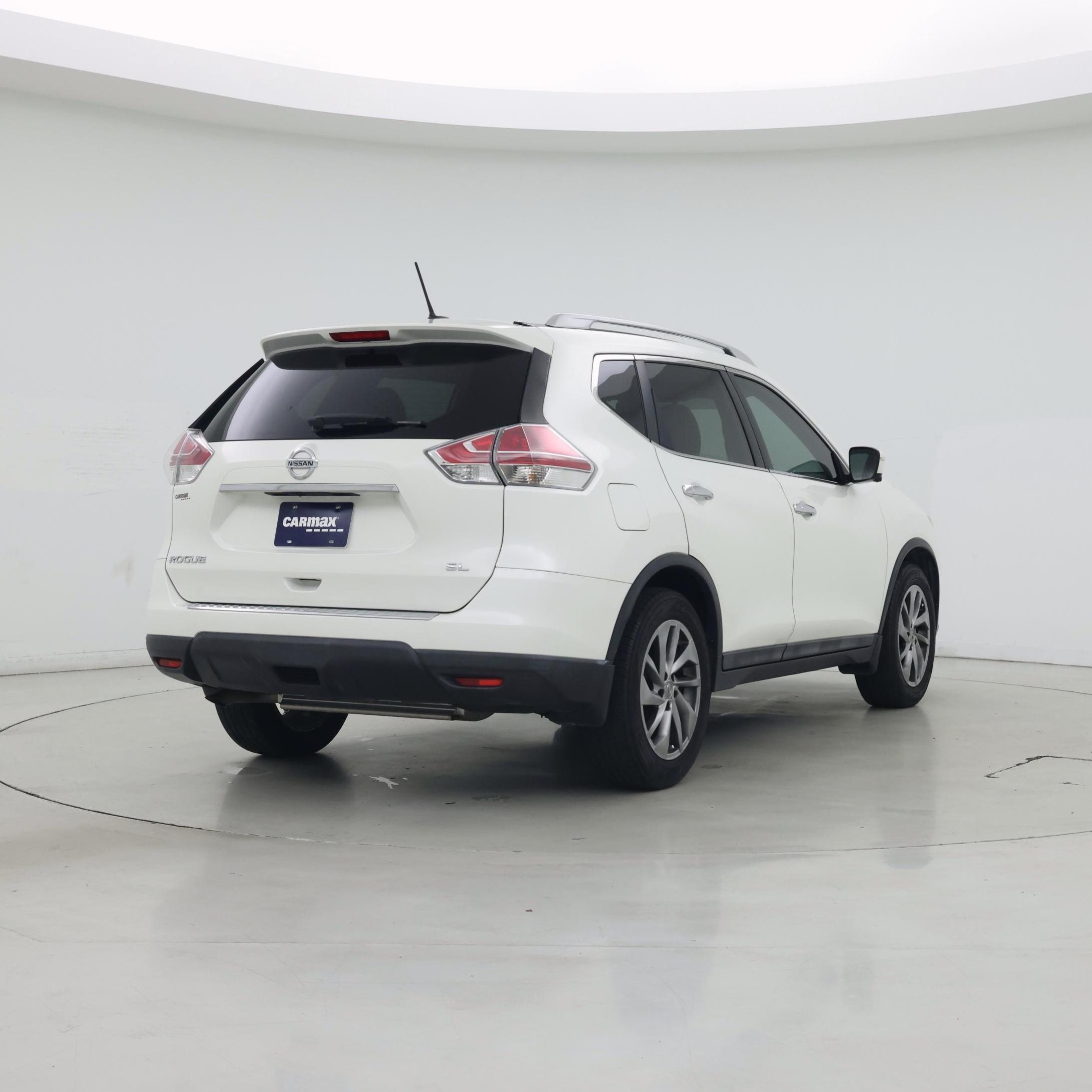 Thumbnail: 2015 Nissan Rogue - 8