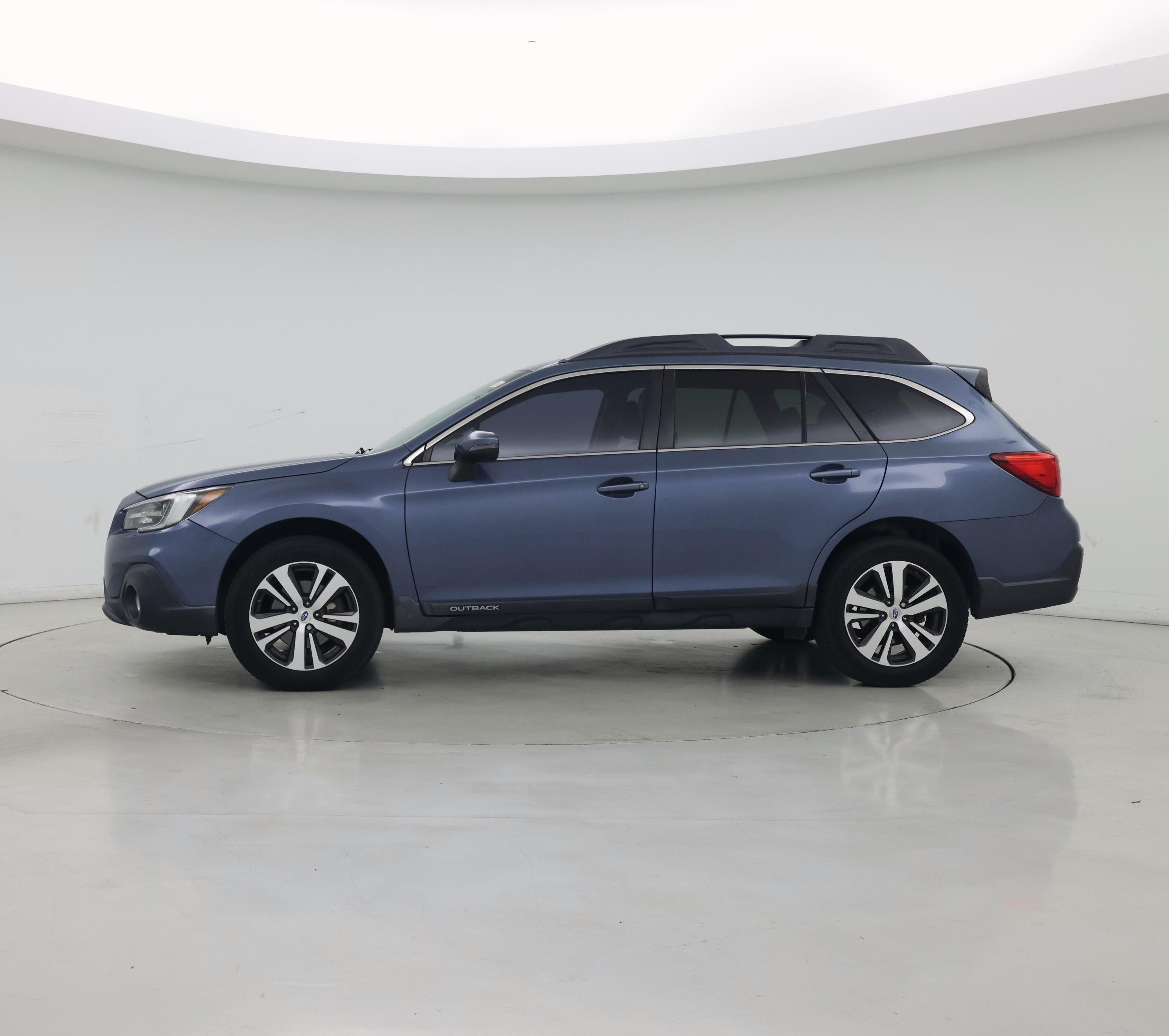 Thumbnail: 2018 Subaru Outback - 3