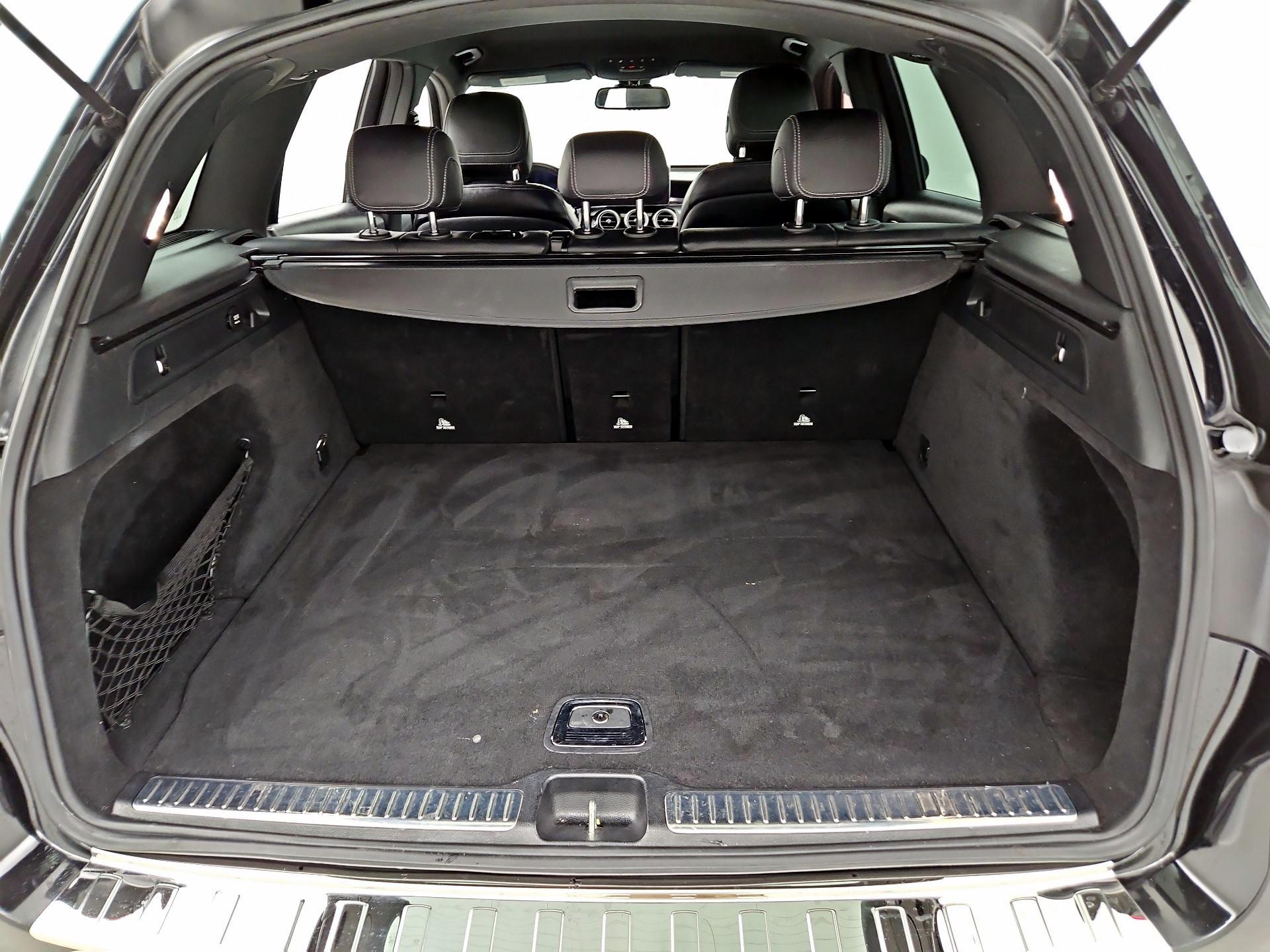 Thumbnail: 2016 Mercedes-Benz GLC - 19