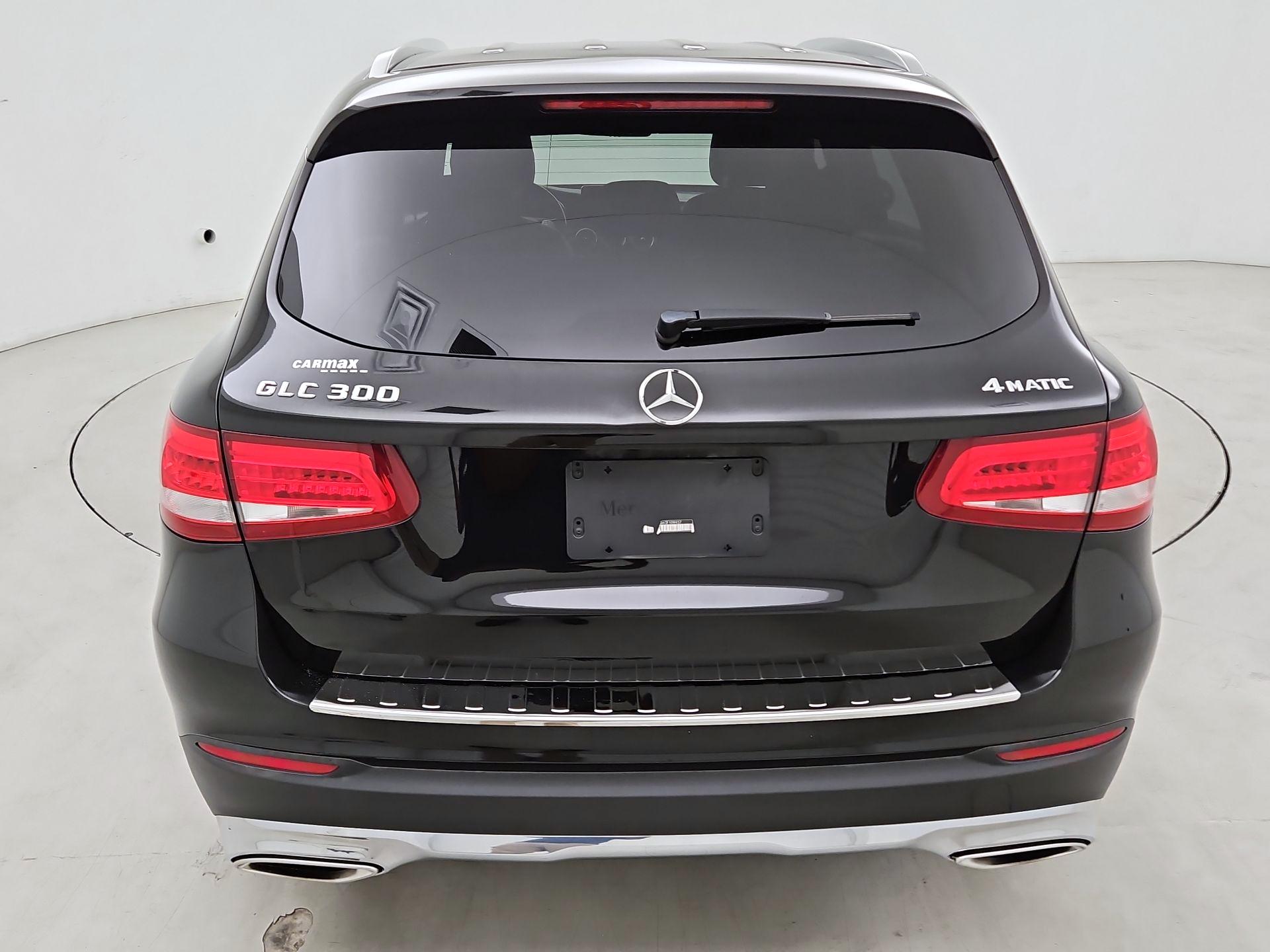 Thumbnail: 2016 Mercedes-Benz GLC - 6