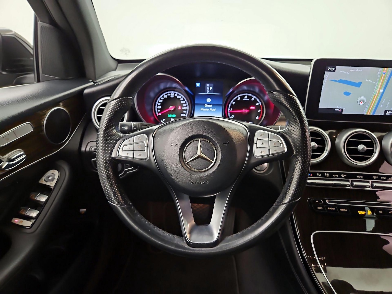 2016 Mercedes-Benz GLC GLC300 - Photo 9