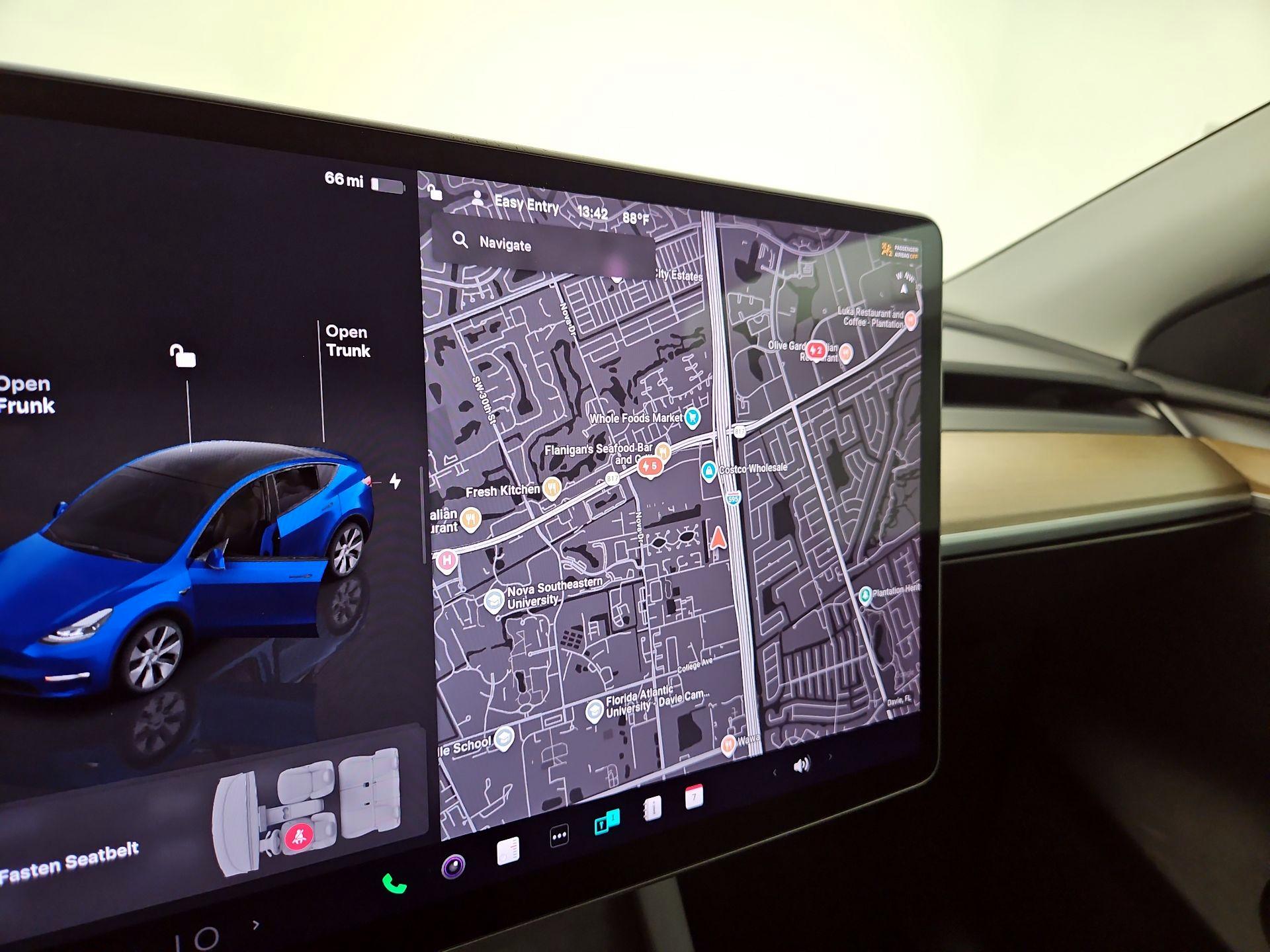 Thumbnail: 2023 Tesla Model Y - 14