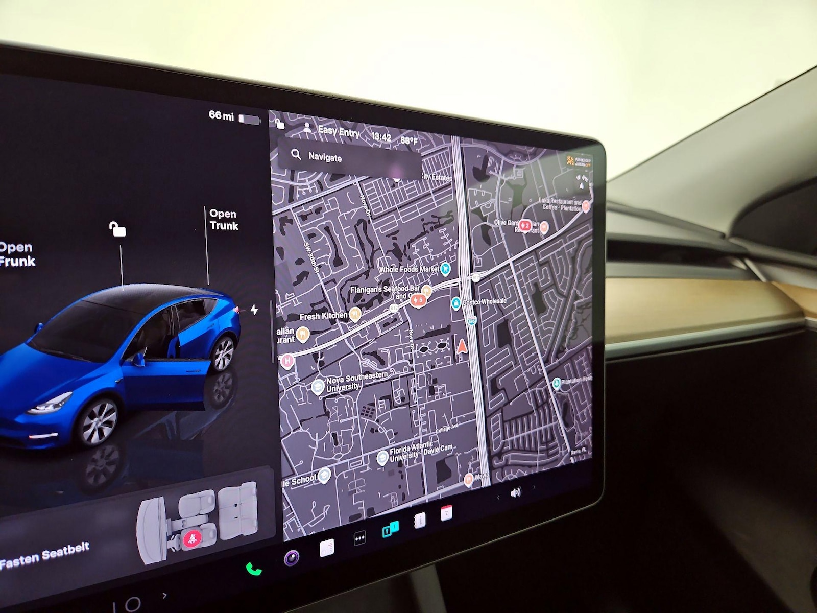 2023 Tesla Model Y Long Range - Photo 15