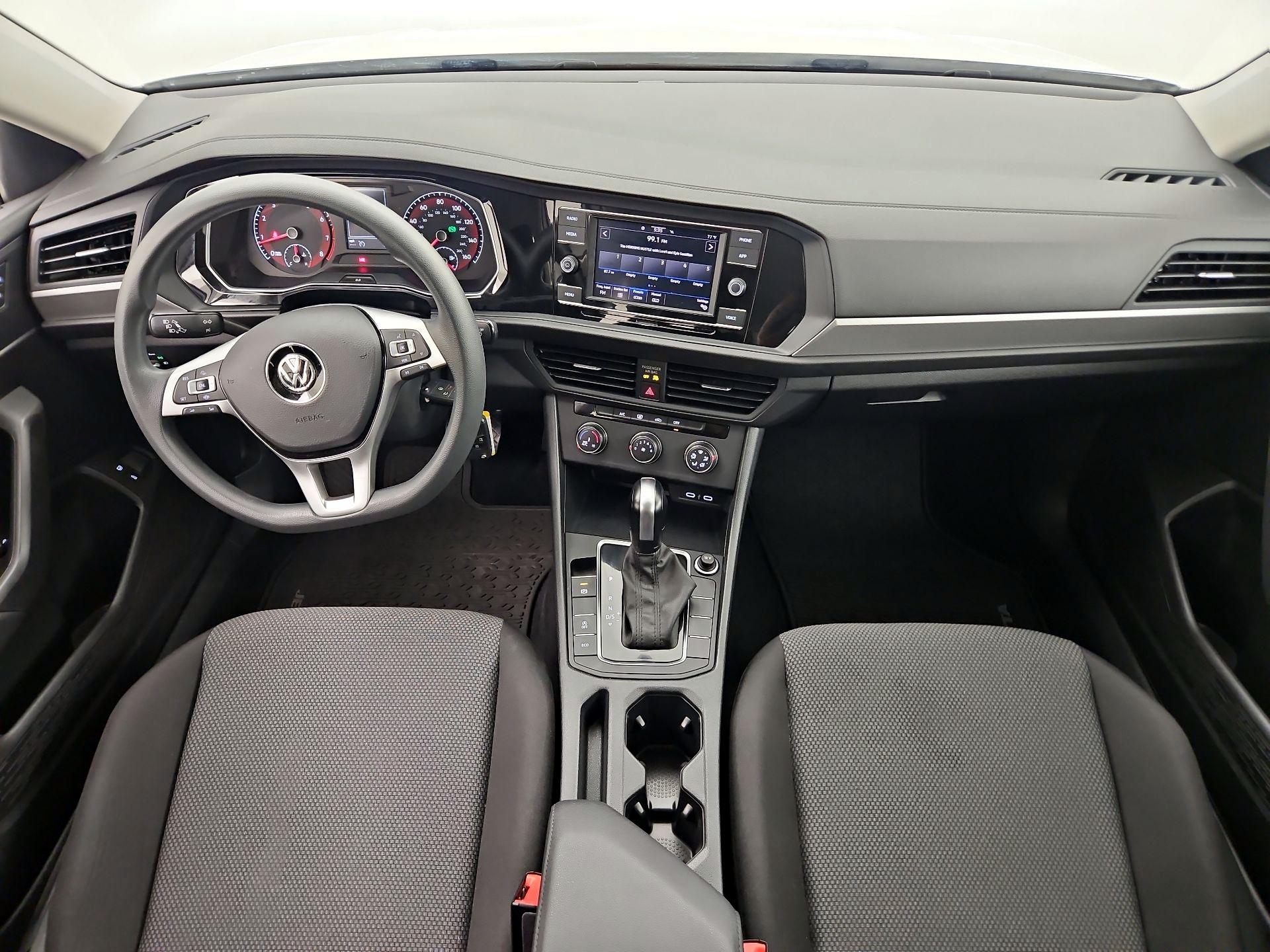 Thumbnail: 2021 Volkswagen Jetta - 9