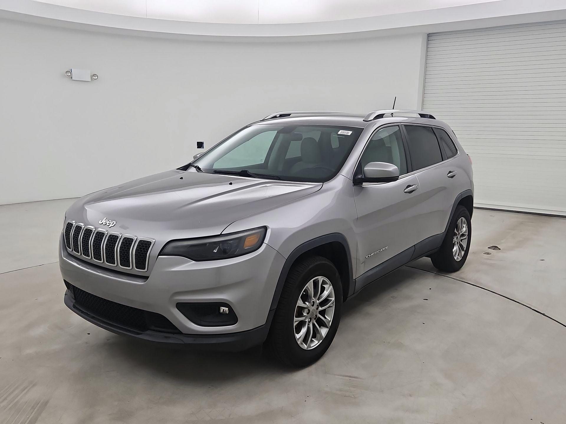 Thumbnail: 2020 Jeep Cherokee - 3