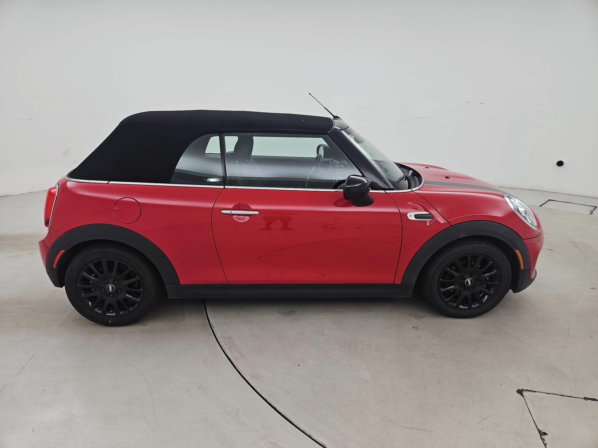 Thumbnail: 2021 MINI Cooper - 4