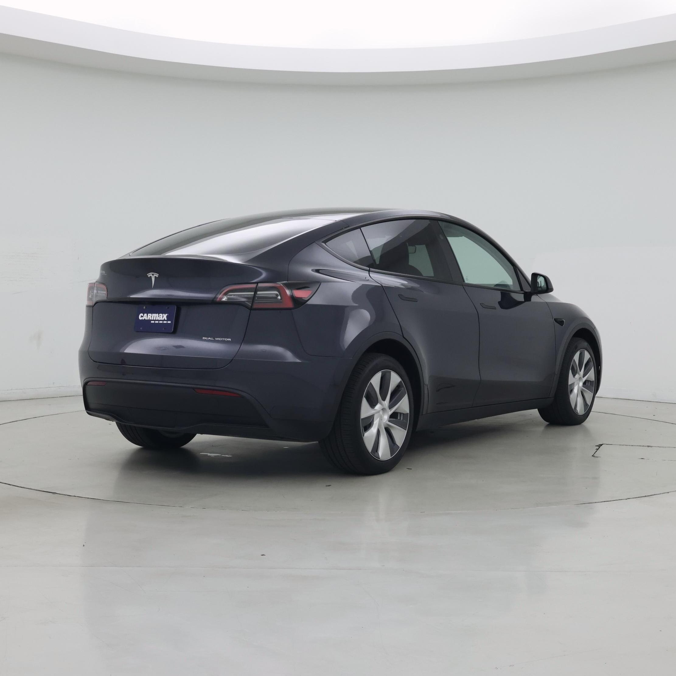 Thumbnail: 2024 Tesla Model Y - 8