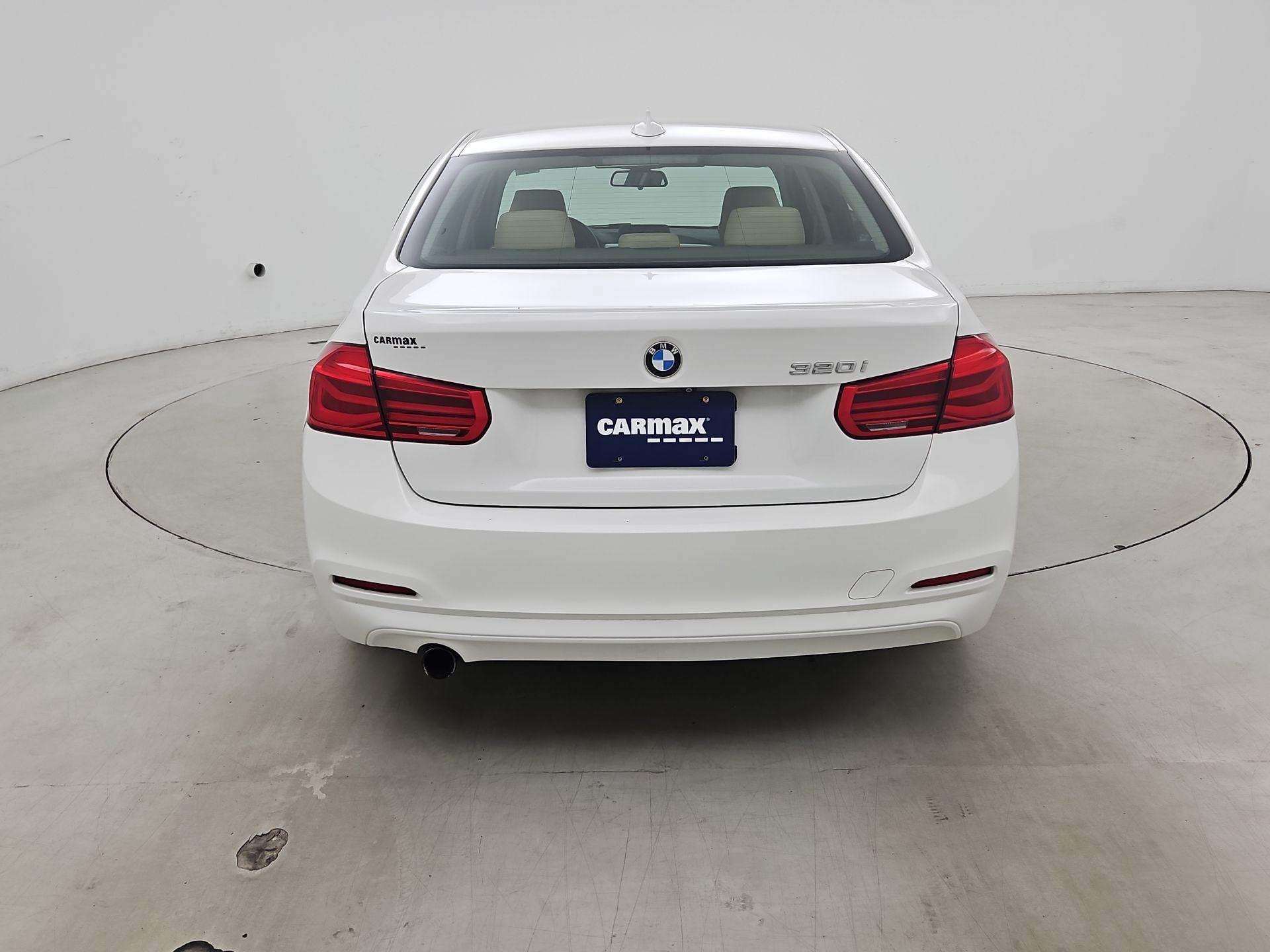 Thumbnail: 2018 BMW 3 Series - 6