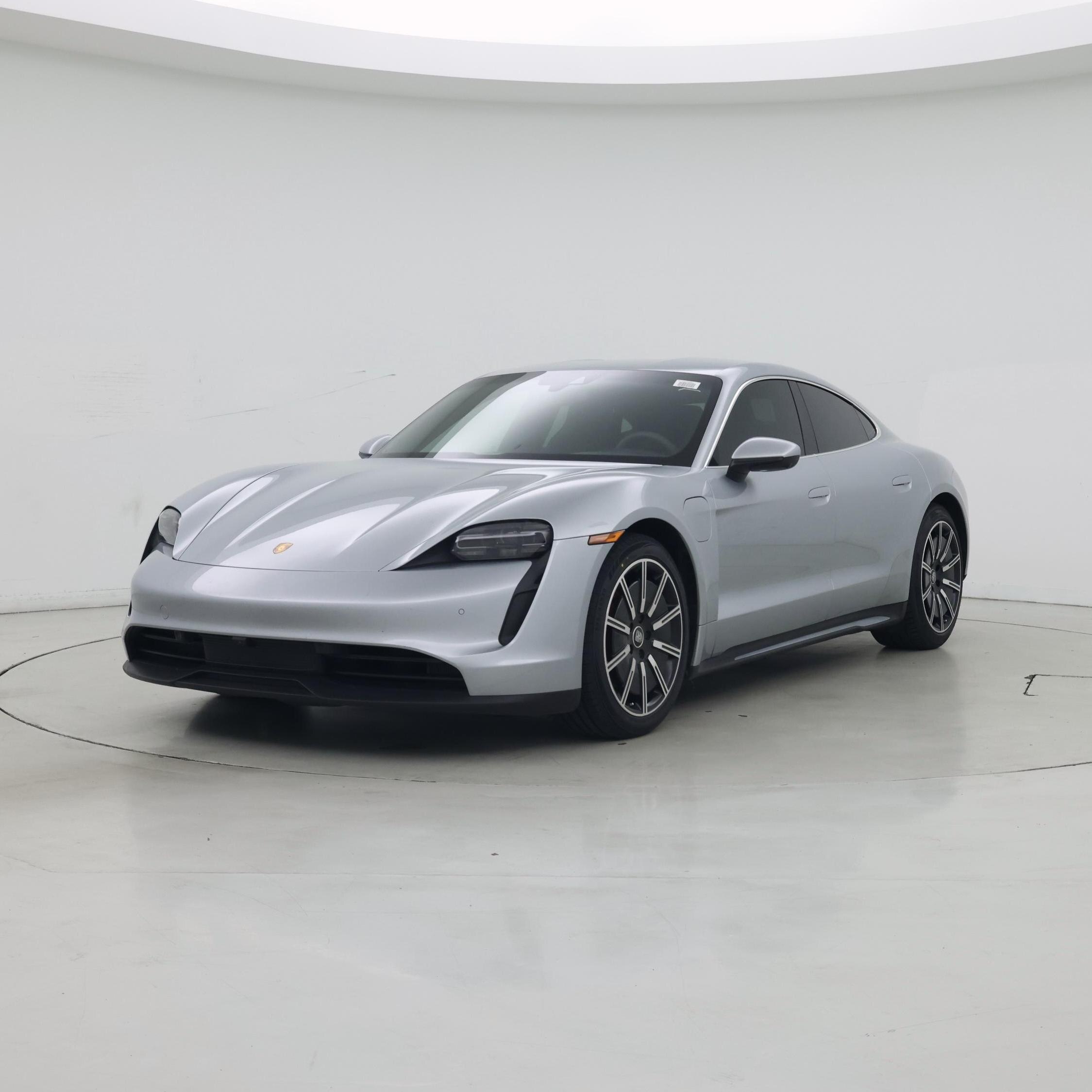 Thumbnail: 2021 Porsche Taycan - 4