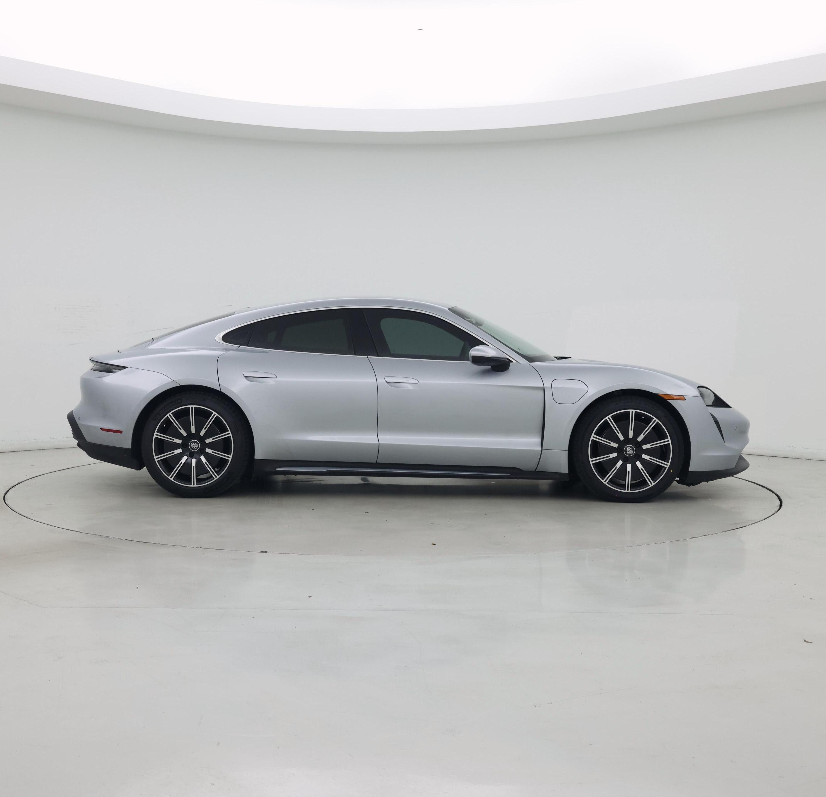 Thumbnail: 2021 Porsche Taycan - 7