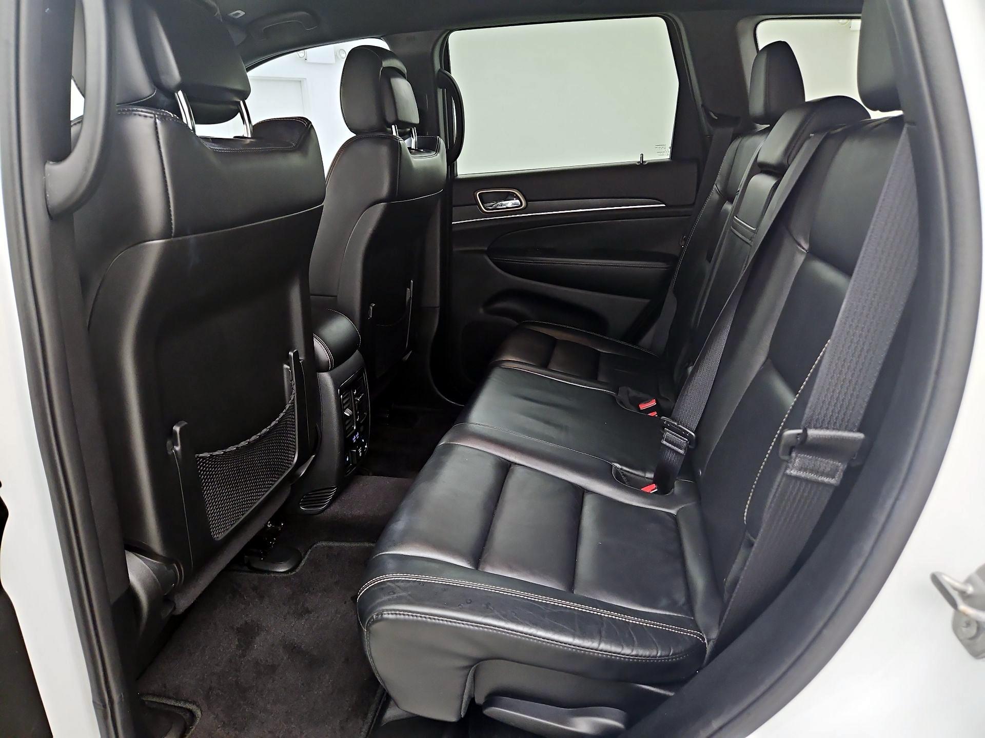 Thumbnail: 2017 Jeep Grand Cherokee - 19