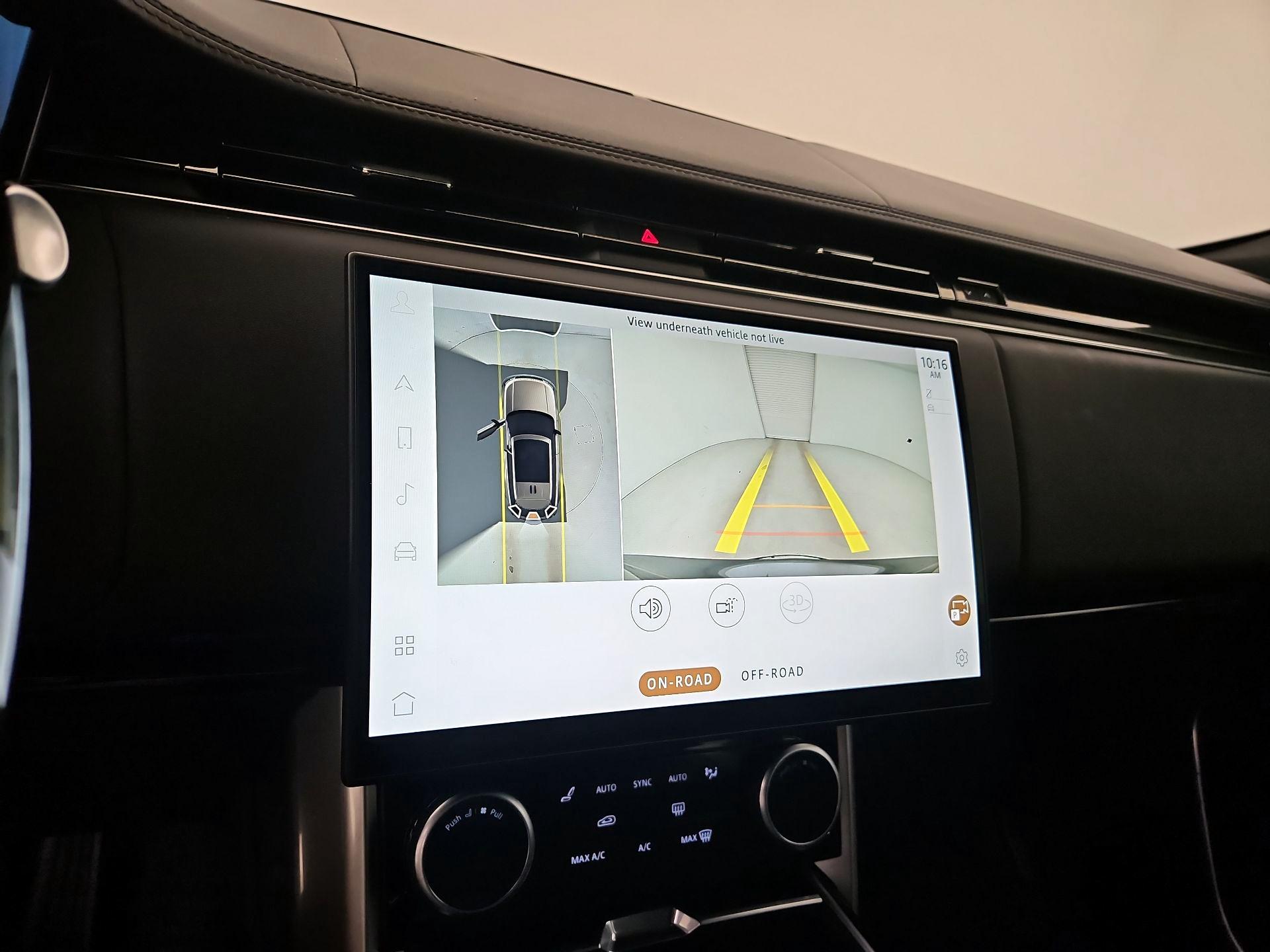 Thumbnail: 2023 Land Rover Range Rover - 15