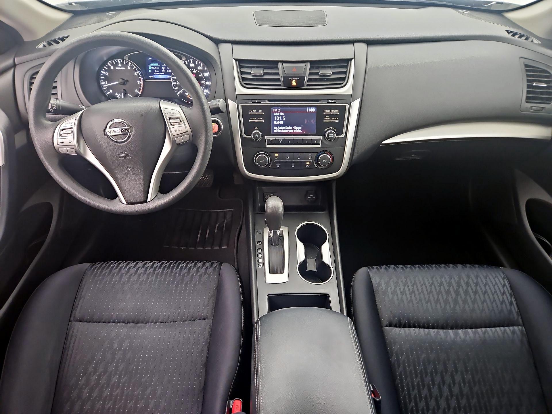 Thumbnail: 2018 Nissan Altima - 9