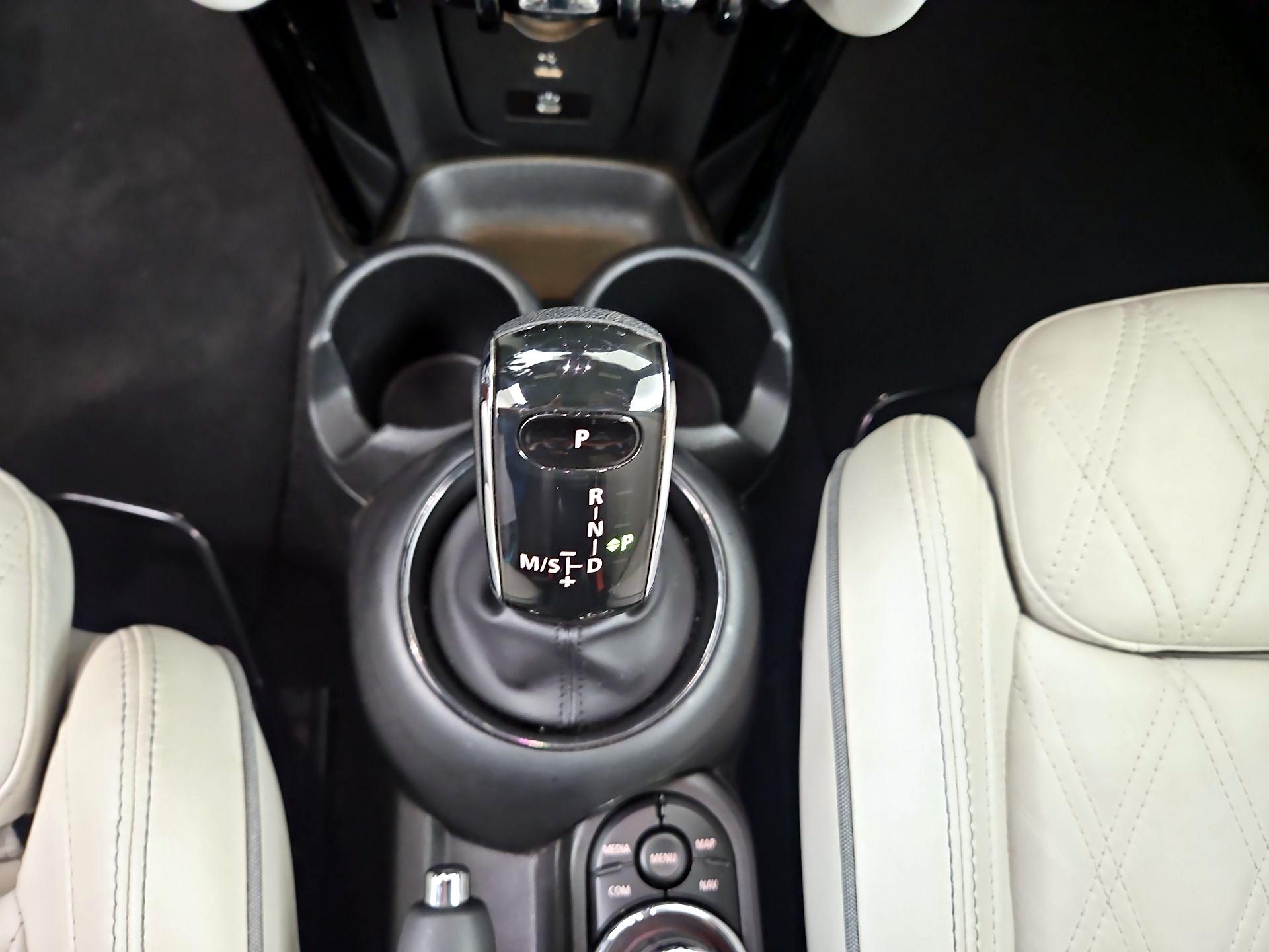 Thumbnail: 2023 MINI Cooper Hardtop - 16