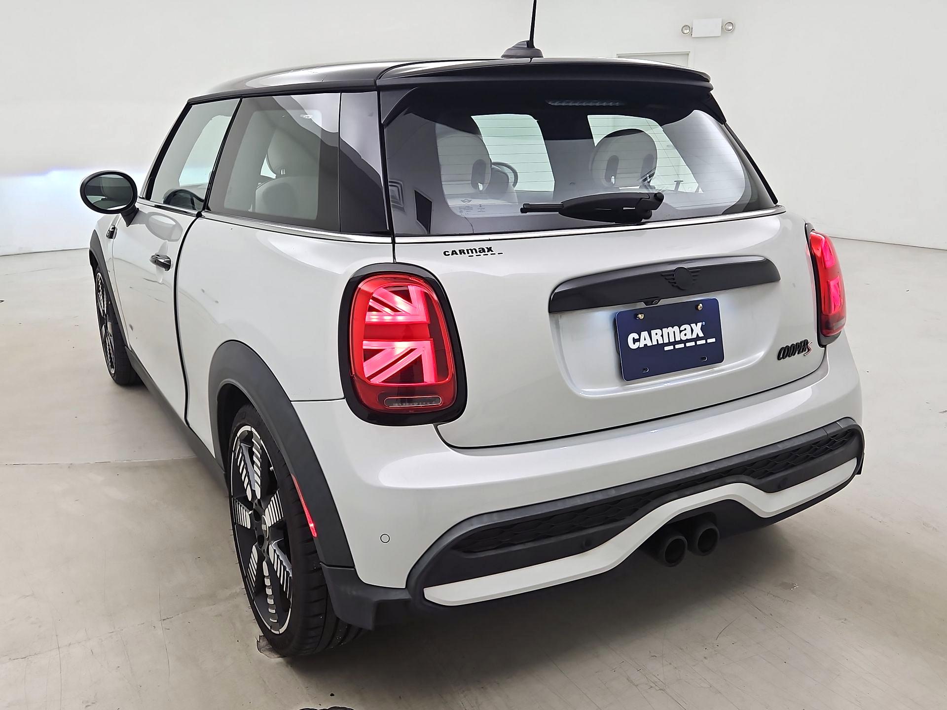 Thumbnail: 2023 MINI Cooper Hardtop - 7